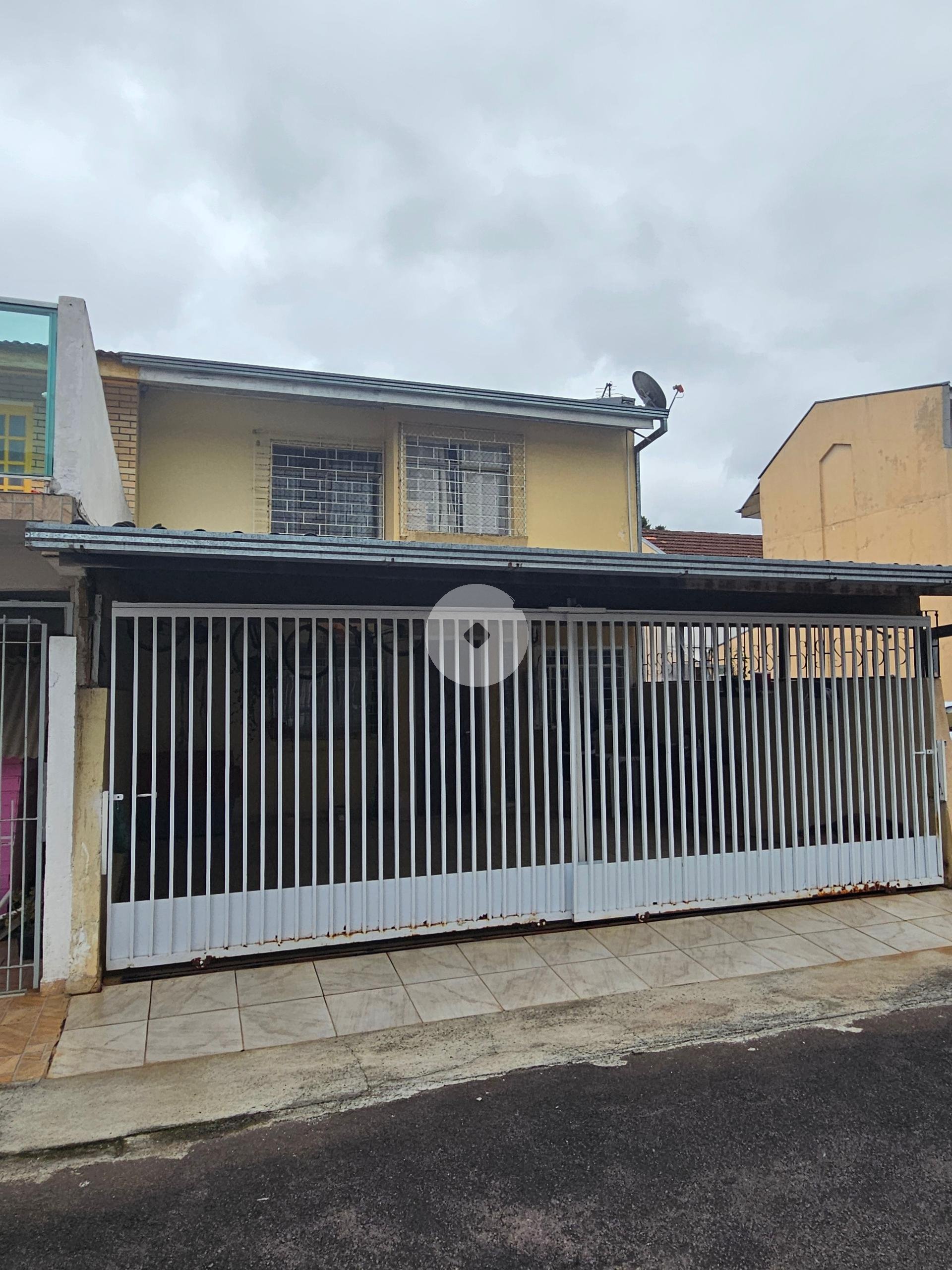Sobrado Bairro Alto 110 m , 80 mts averbados, 03 qtos, 02 vagas, dentro de condominio