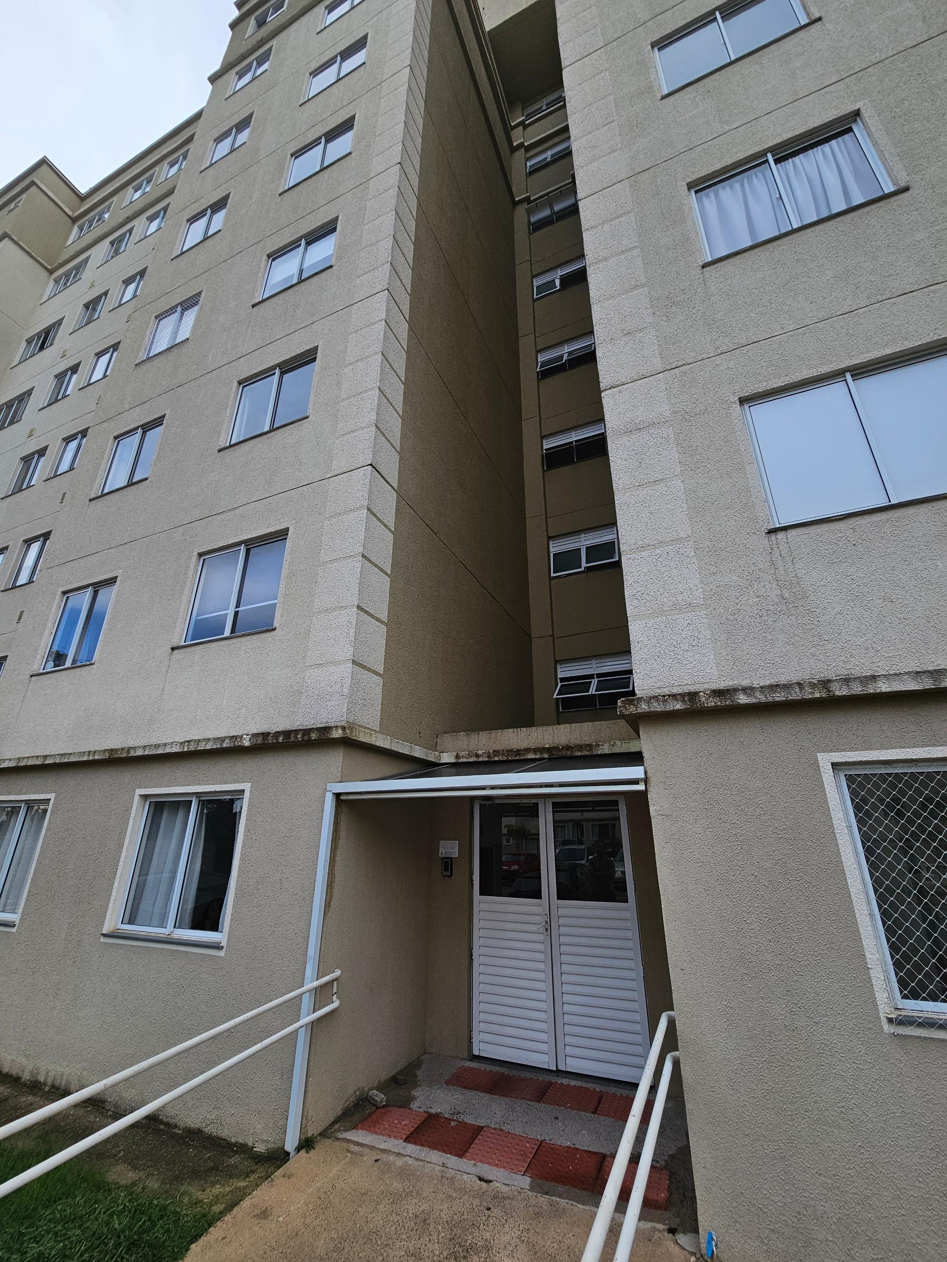 Apto 48 m  terreo- 02 qtos, 01 vaga, condominio clube, local. ...