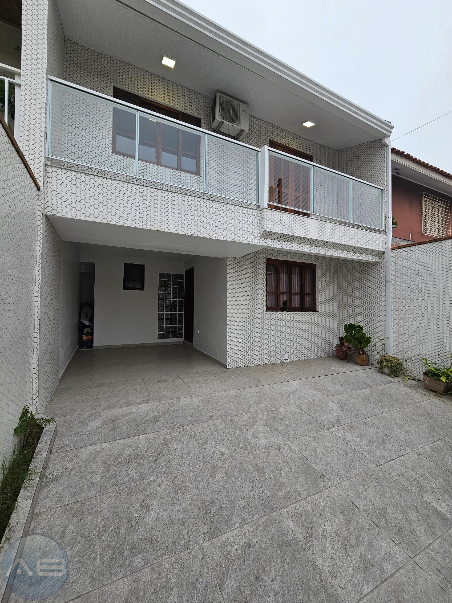 Sobrado 130m2 Bairro alto,  exc acabamento, proxTerminal, 03 q...