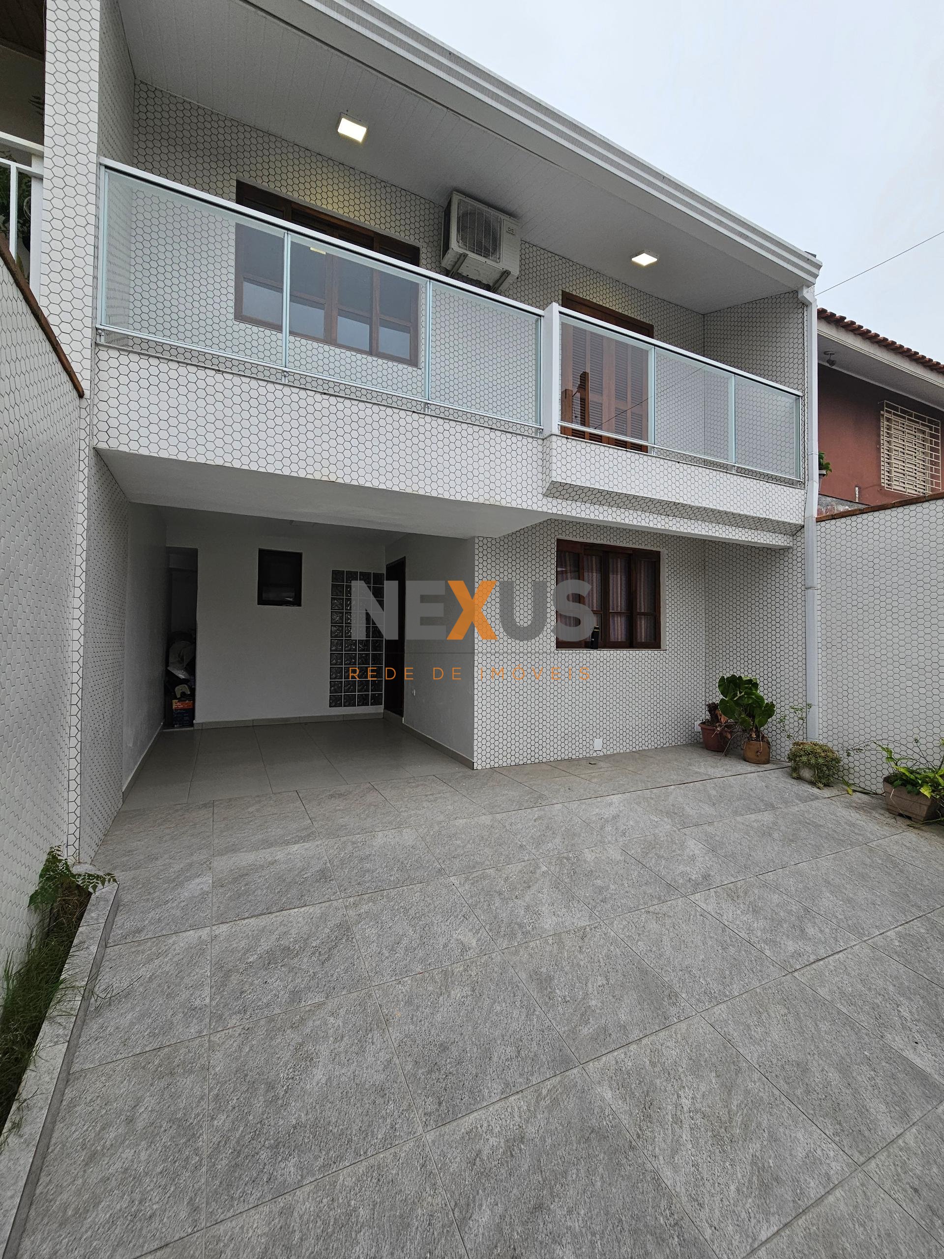 Sobrado 130m2 Bairro alto,  exc acabamento, proxTerminal, 03 q...