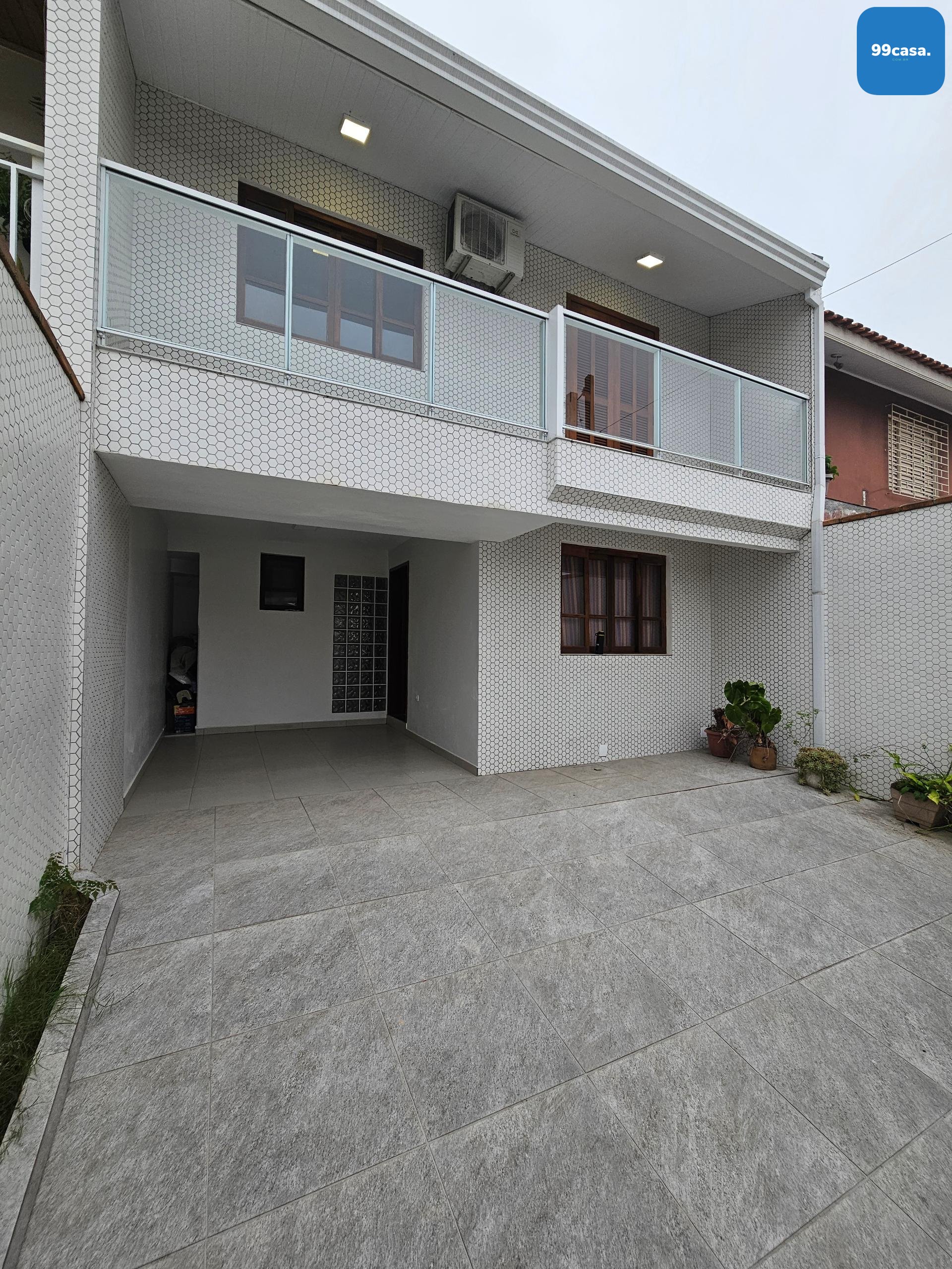 Sobrado 130m2 Bairro alto, 03 qts, 03 vagas, coz amrs, reforma...