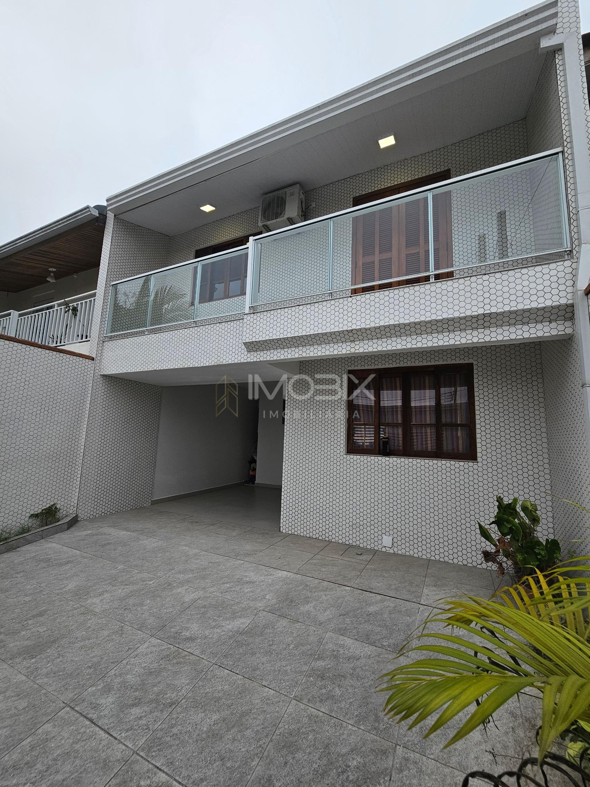 Sobrado 130m2 Bairro alto,  exc acabamento, proxTerminal, 03 q...