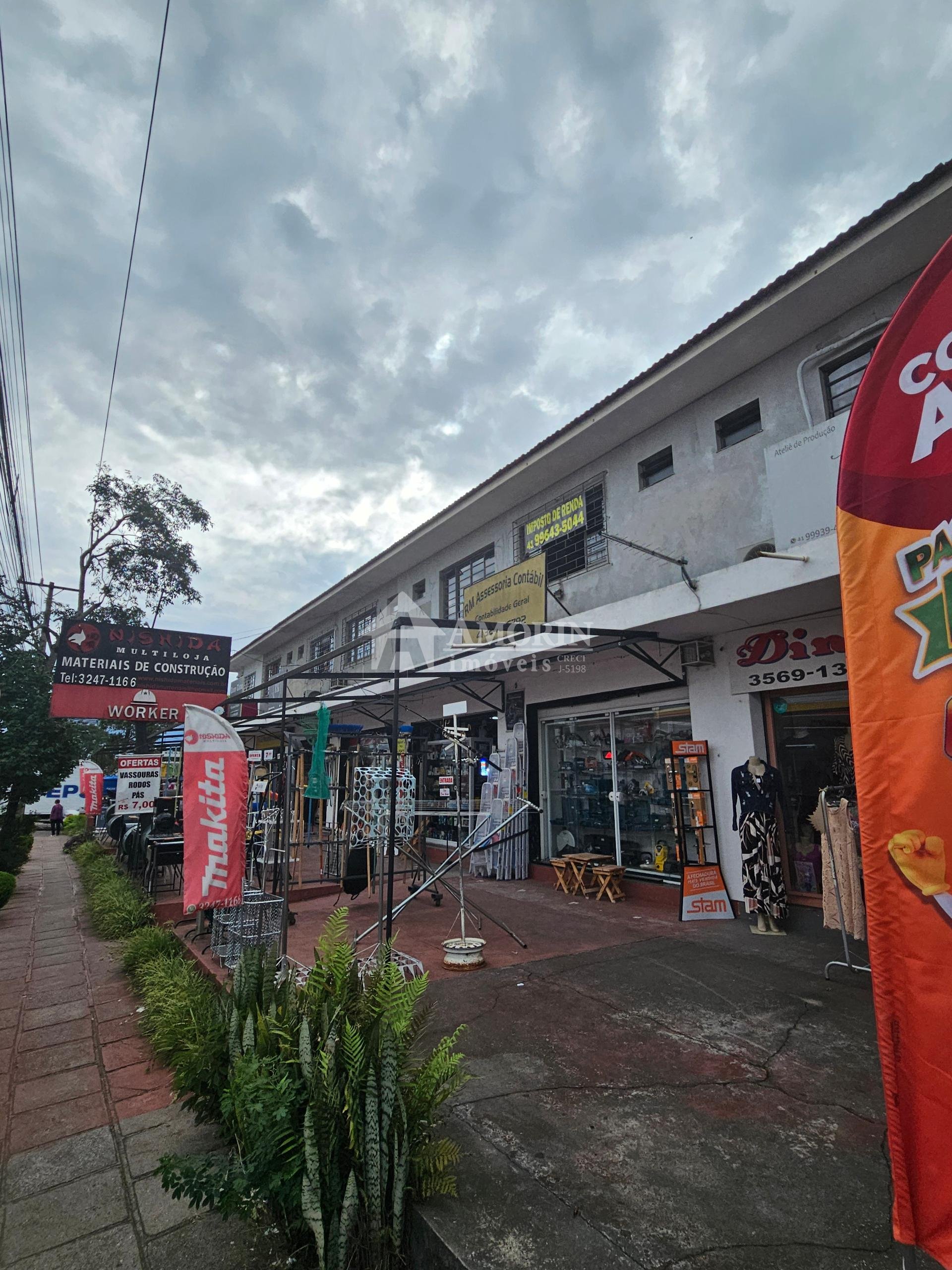 Sala comercial -Novo Mundo- já locada, excelente localização, ...