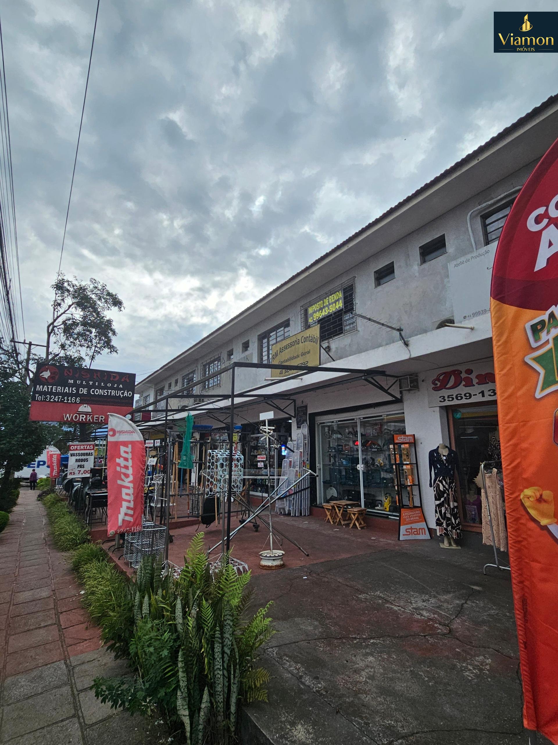 Sala comercial -Novo Mundo- já locada, excelente localização, ...