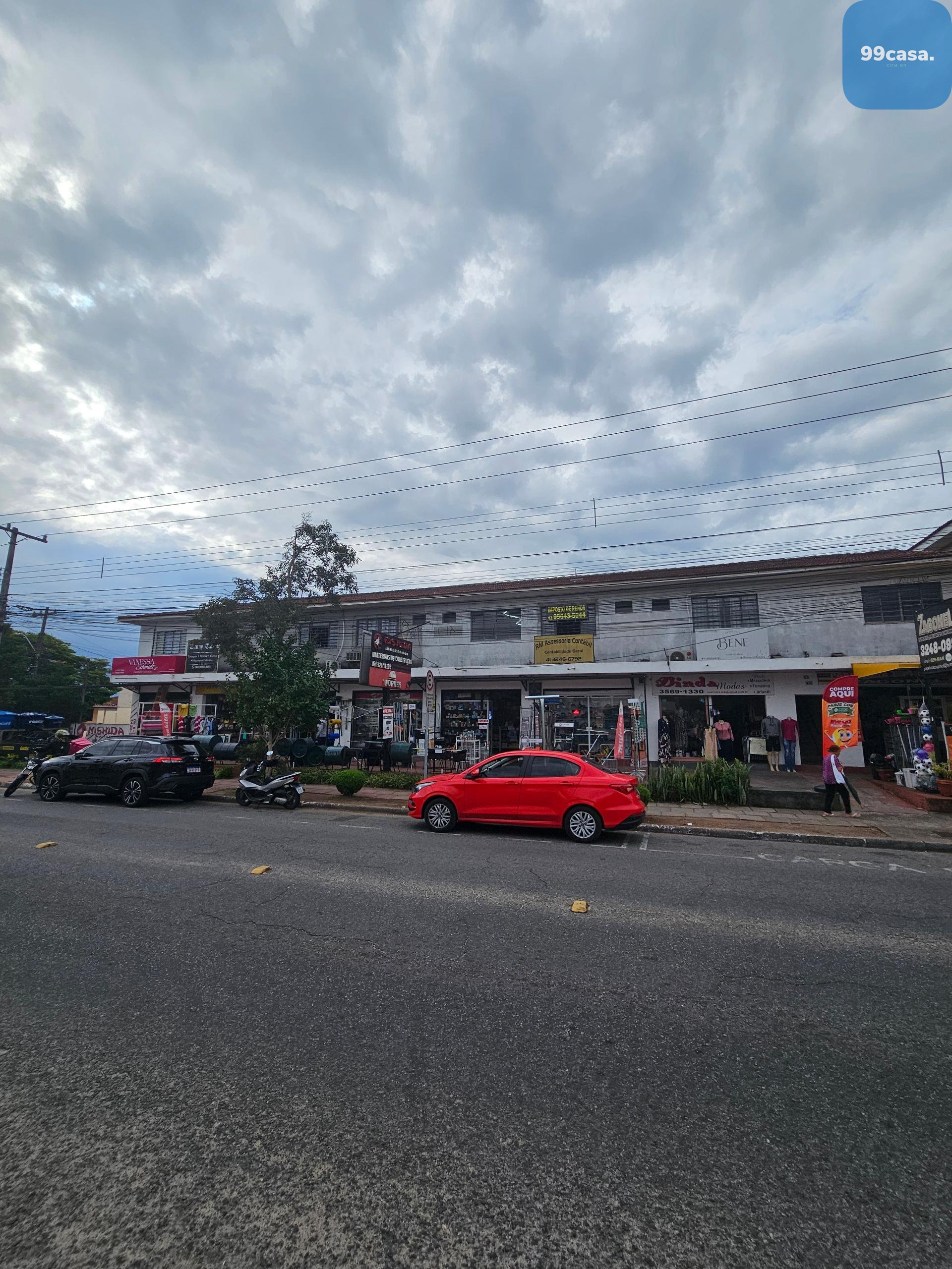 Sala comercial -Novo Mundo- já locada, excelente localização, ...