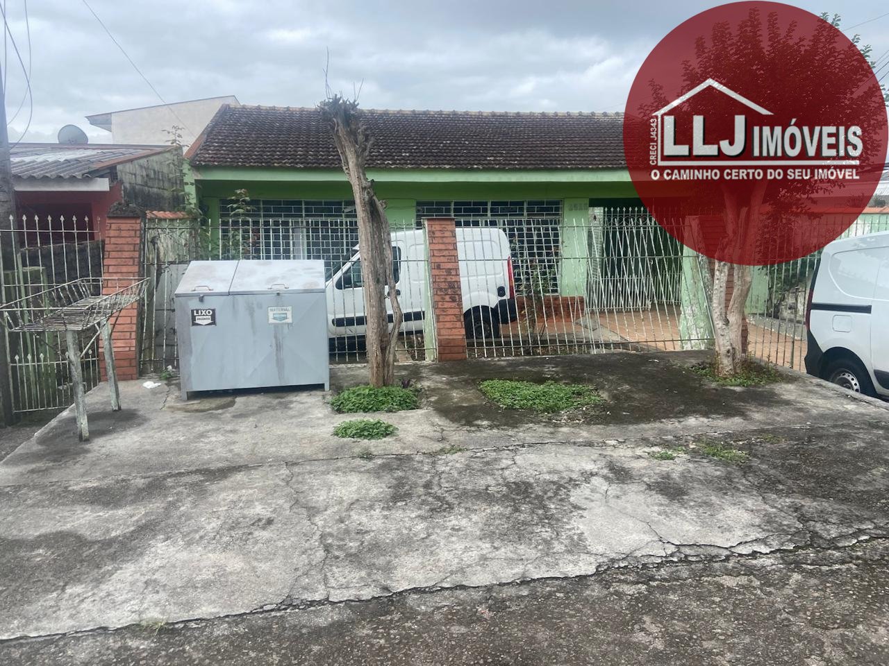 Terreno 500m   10x50 , 1 casa   4 kitinetes, excelente investi...