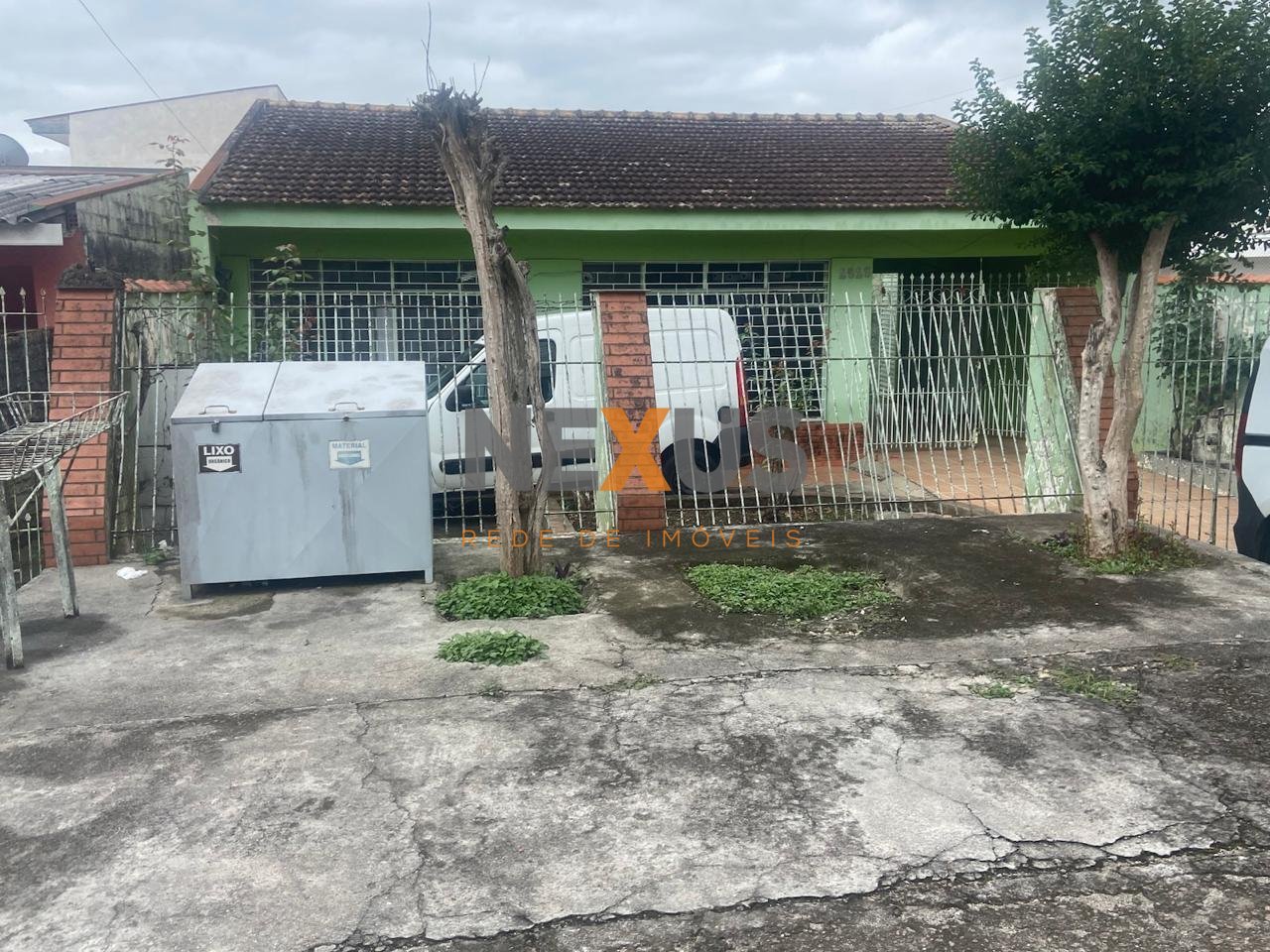 Terreno 500m   10x50 , 1 casa   4 kitinetes, excelente investi...