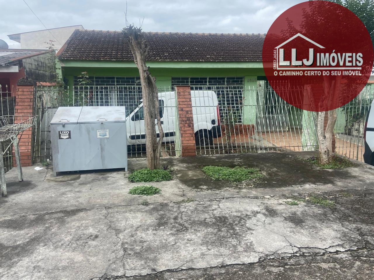 Terreno 500m   10x50 , 1 casa   4 kitinetes, excelente investi...