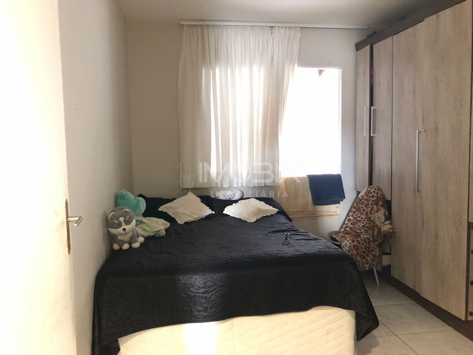Casa Jd Paloma, 03 qtos, 04 vagas, averbada, 50 mts da Av Prin...
