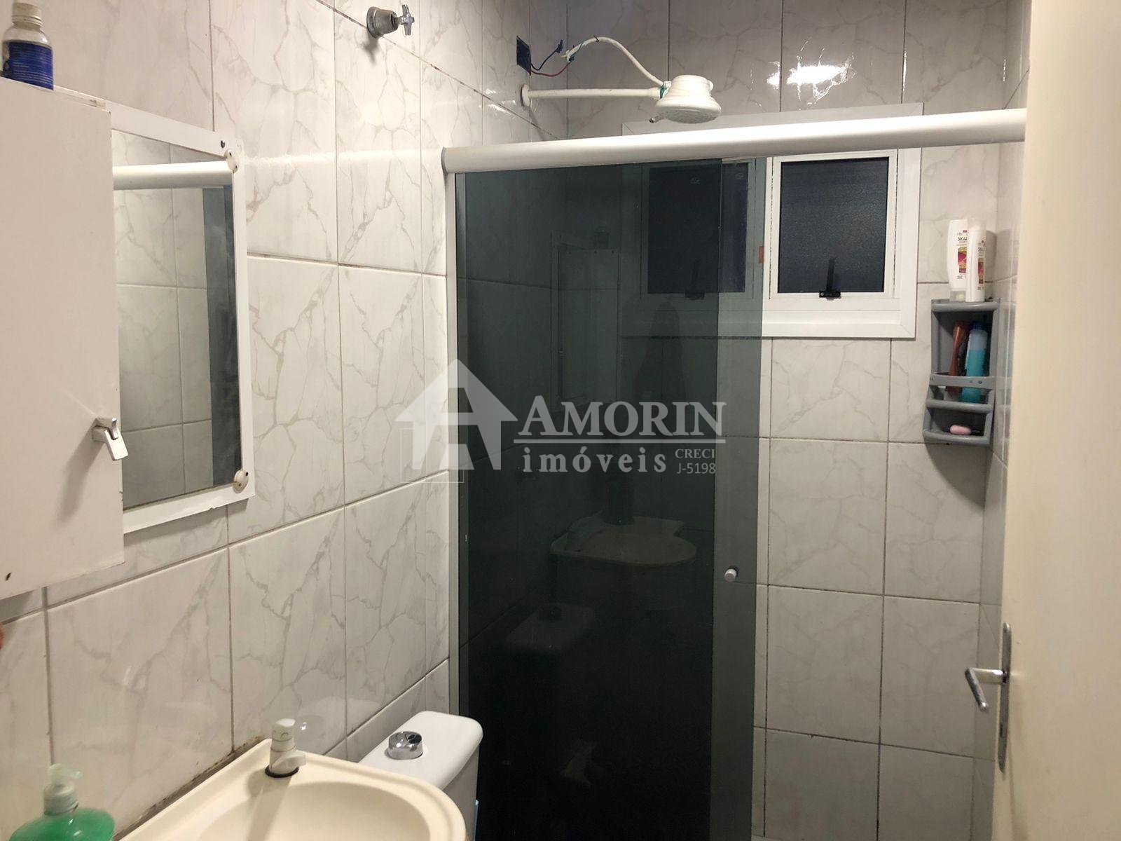 Casa Jd Paloma, 03 qtos, 04 vagas, averbada, 50 mts da Av Prin...