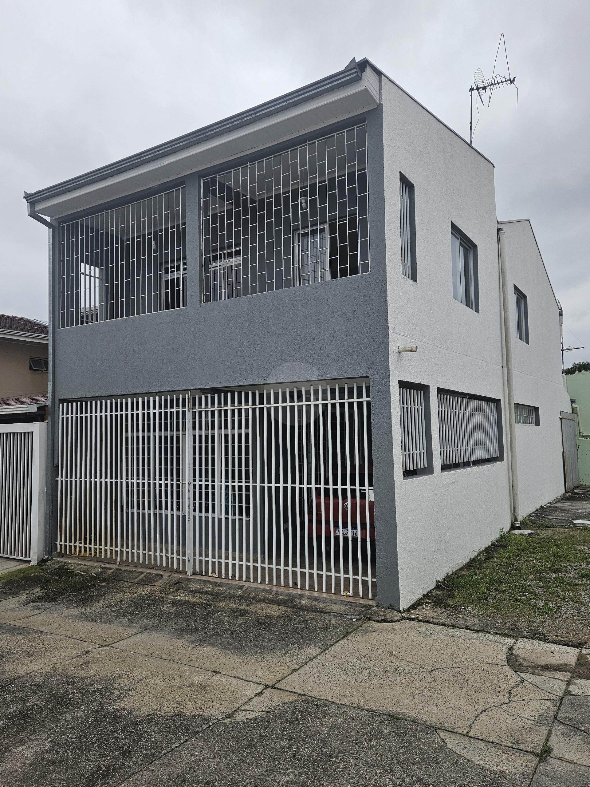 Sobrado 145m2-Bairro alto, 4 qtos 1 ste , 02 vagas, próx Detran R  430 mil, aceita imovel litoral