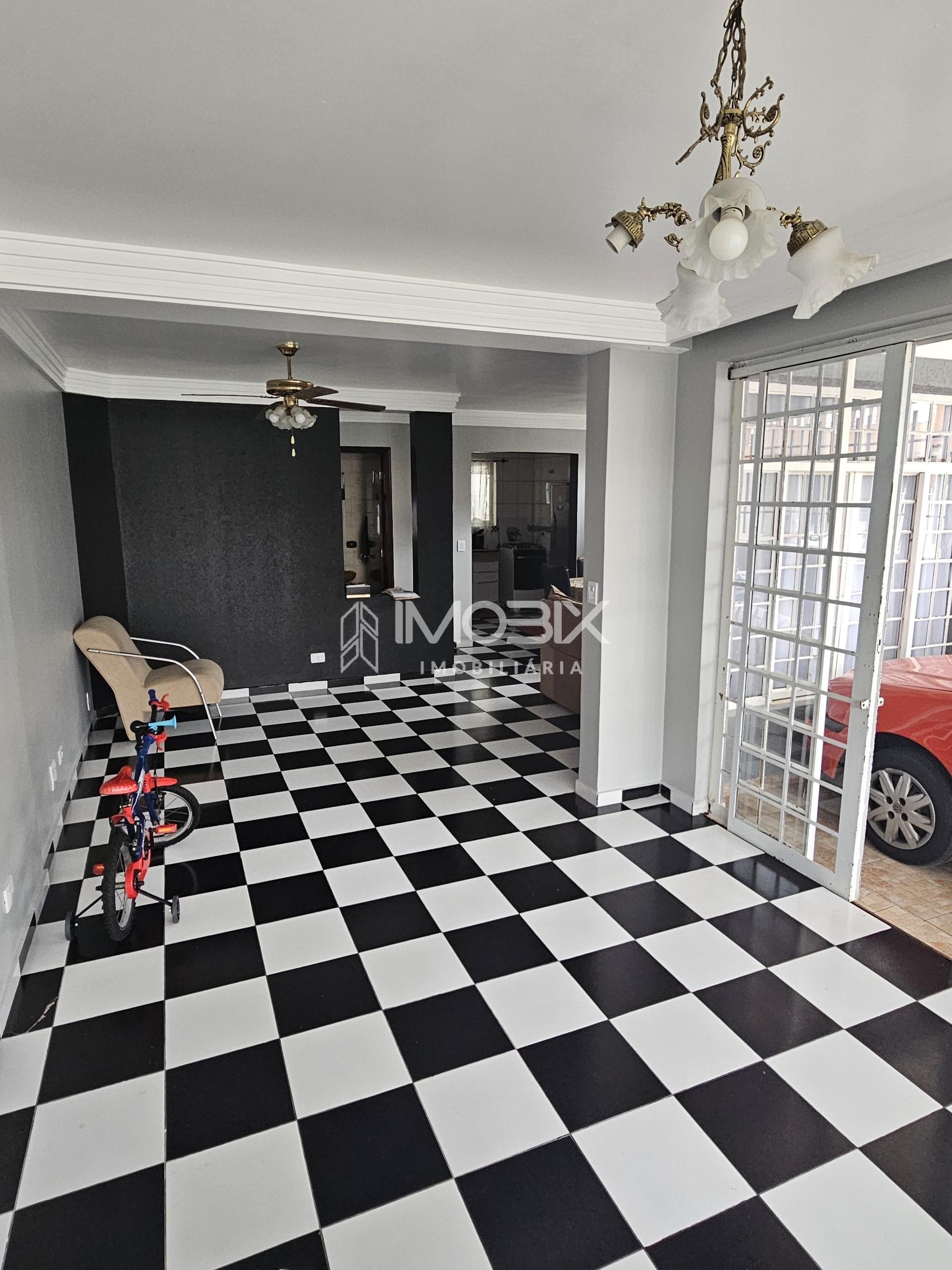 Sobrado 145m2, Bairro alto, 4 qtos 1 suite , 02 vagas, próx Av...