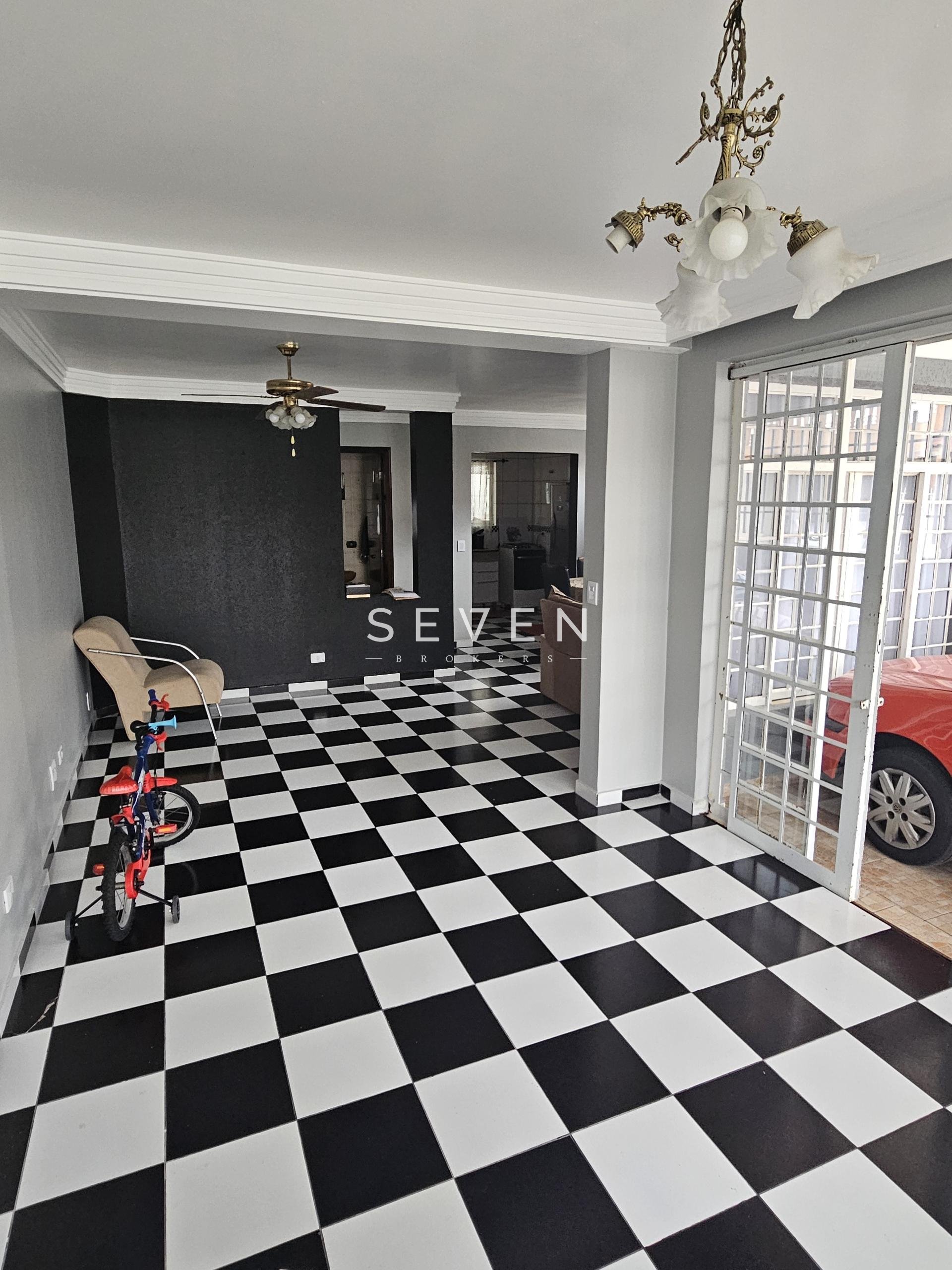 Sobrado 145m2, Bairro alto, 4 qtos 1 suite , 02 vagas, próx Av...