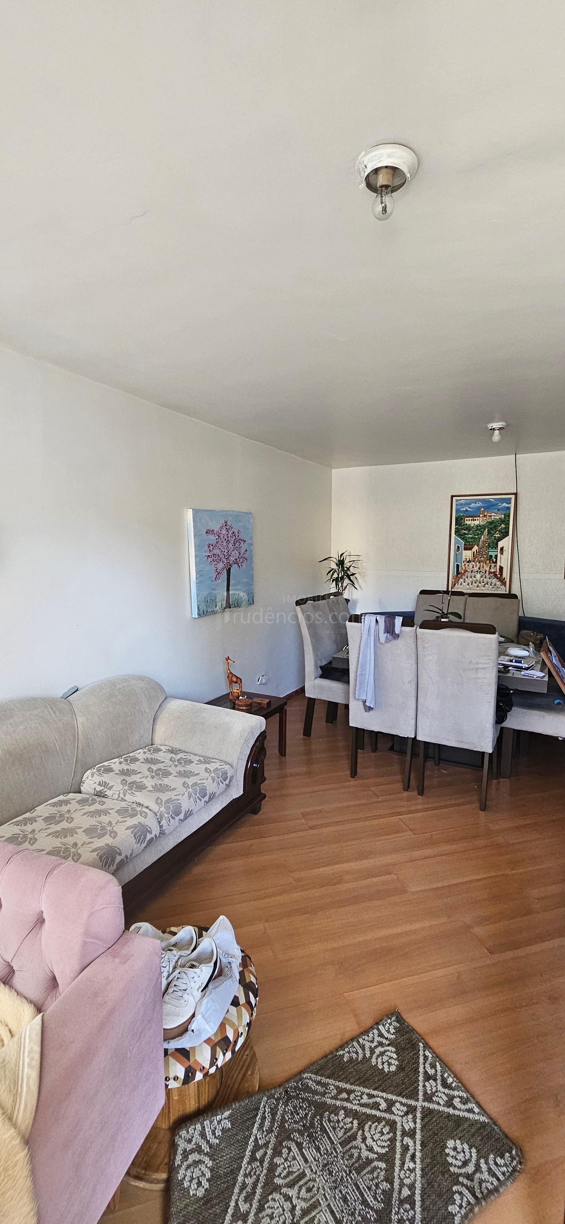 Casa Bairro Alto - 77 m2, averbada, frente para rua, 150 mts d...