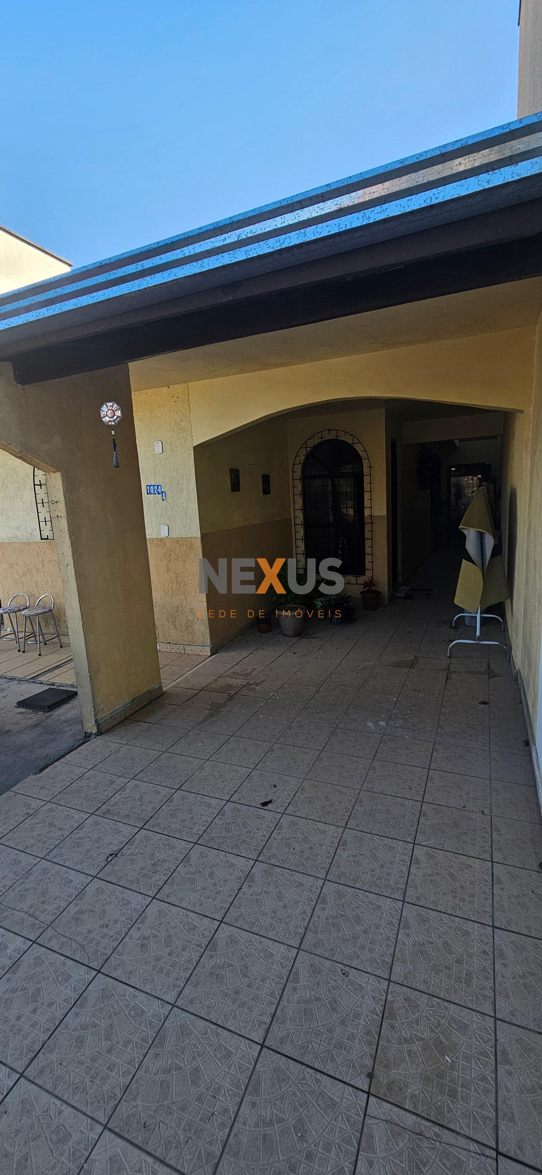 Casa Bairro Alto - 77 m2, averbada, frente para rua, 150 mts d...