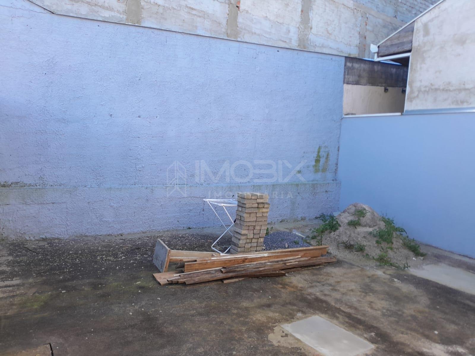 VENDE CASA EM CONDOMÍNIO FECHADO NO PARQUE DO EMBU SEMI-MOBILI...