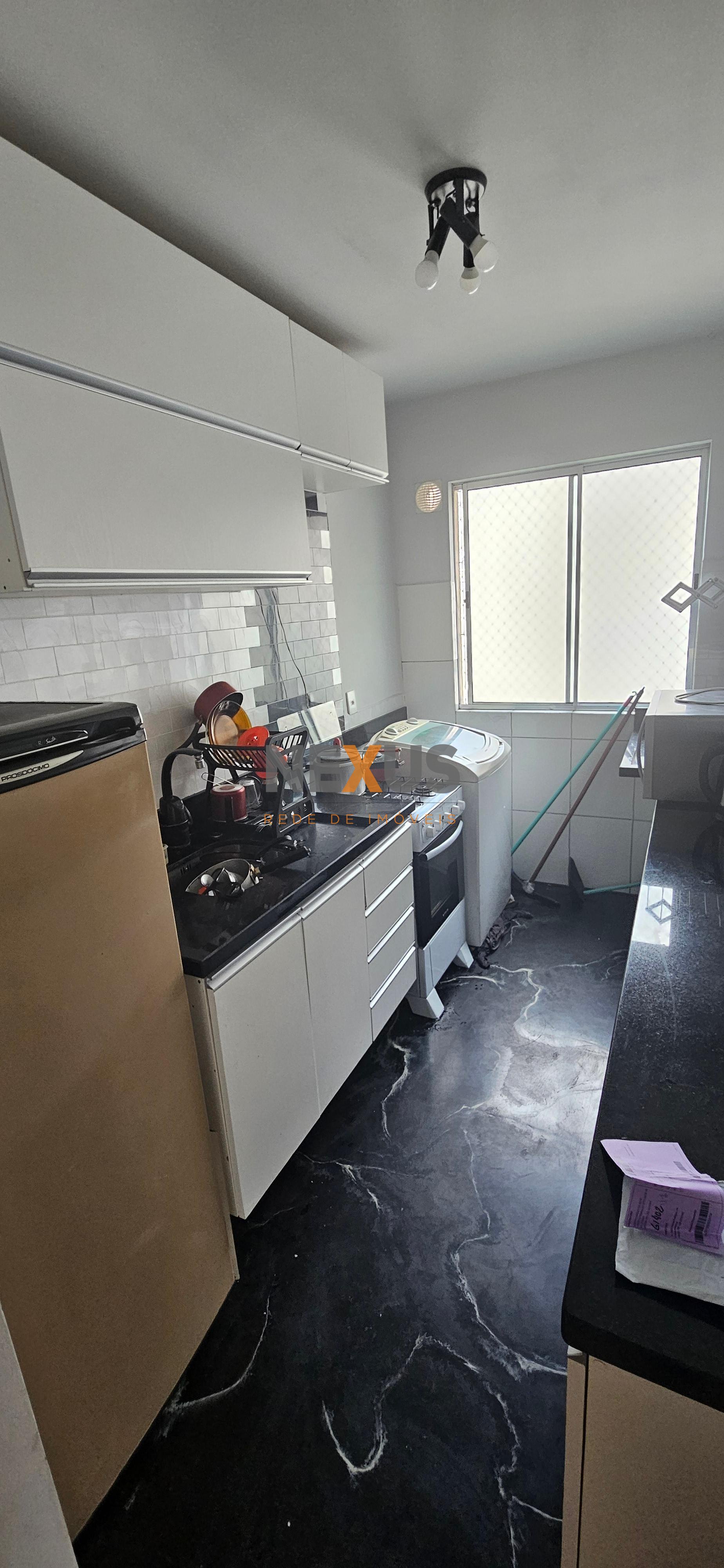 Apartamento Sta candida, 4 Andar, 02 qtos c arms, 01 vaga R  1...