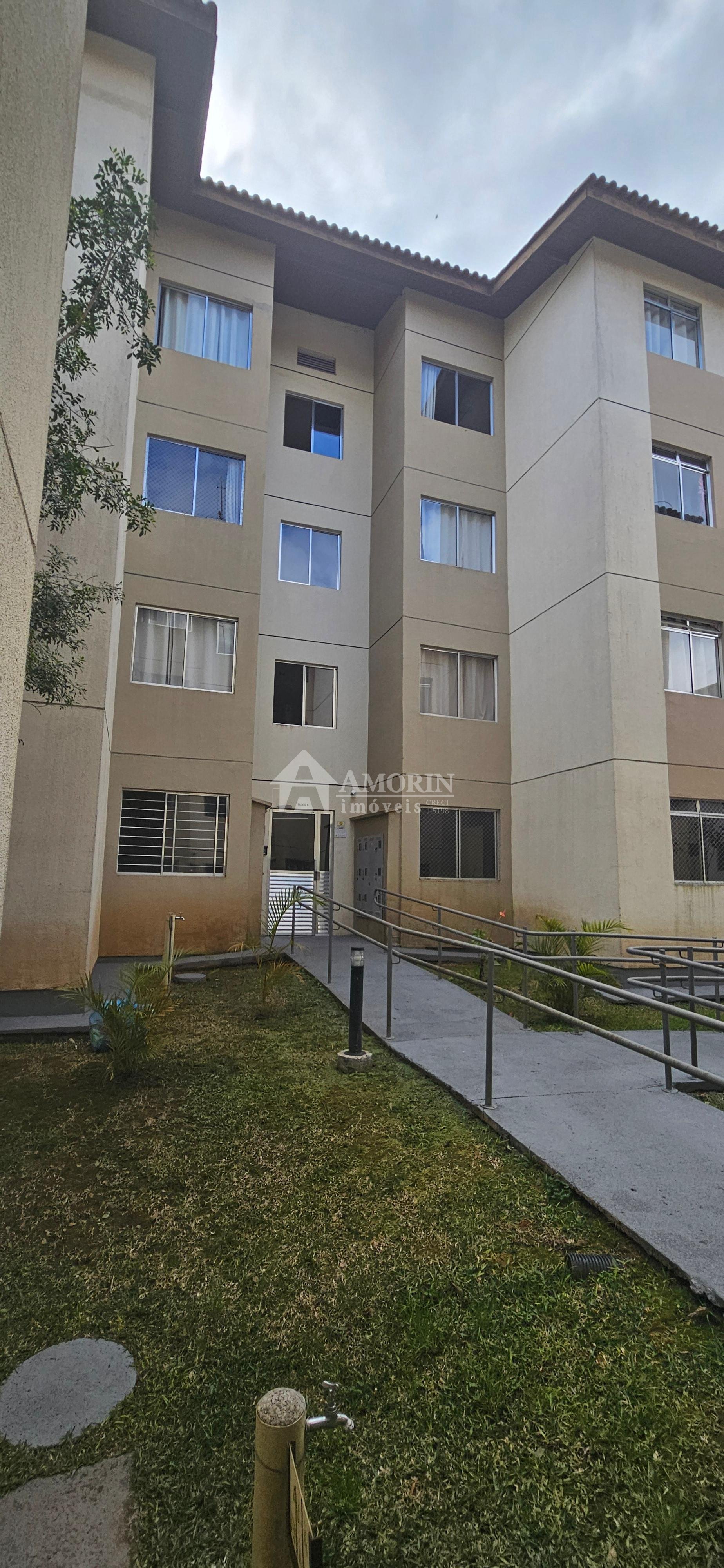 Apartamento Sta candida, 4 Andar, 02 qtos c arms, 01 vaga R  1...