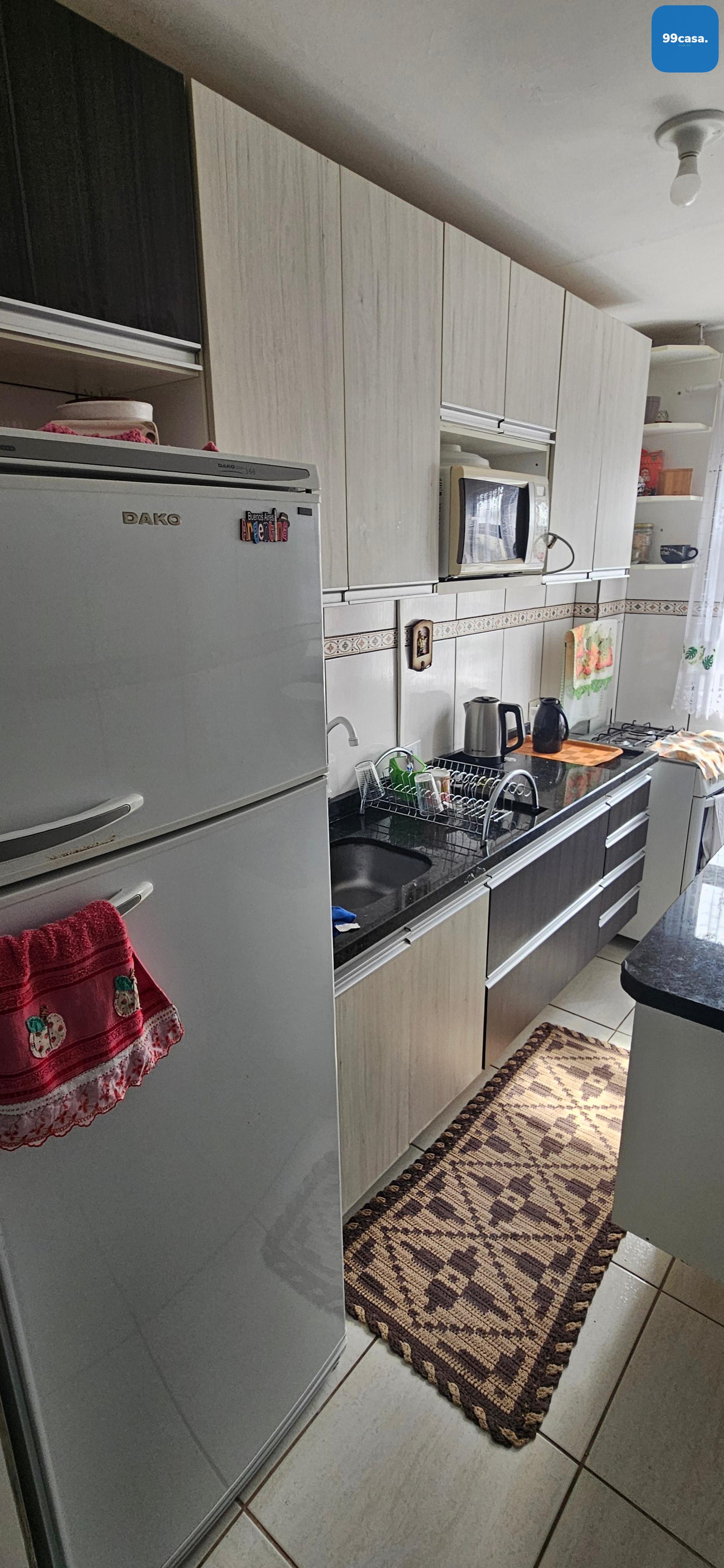 Apto 47 m2- Sta Candida, 02 qtos, 01 vaga, face norte, R  180 mil