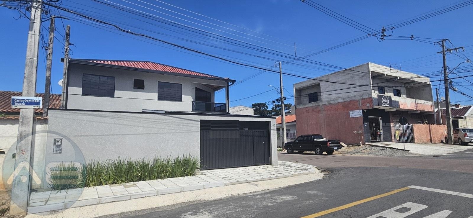 Sobrado 100 m2- S j Pinhais- Prox Boticario,03 qtos,03 vagas, ...