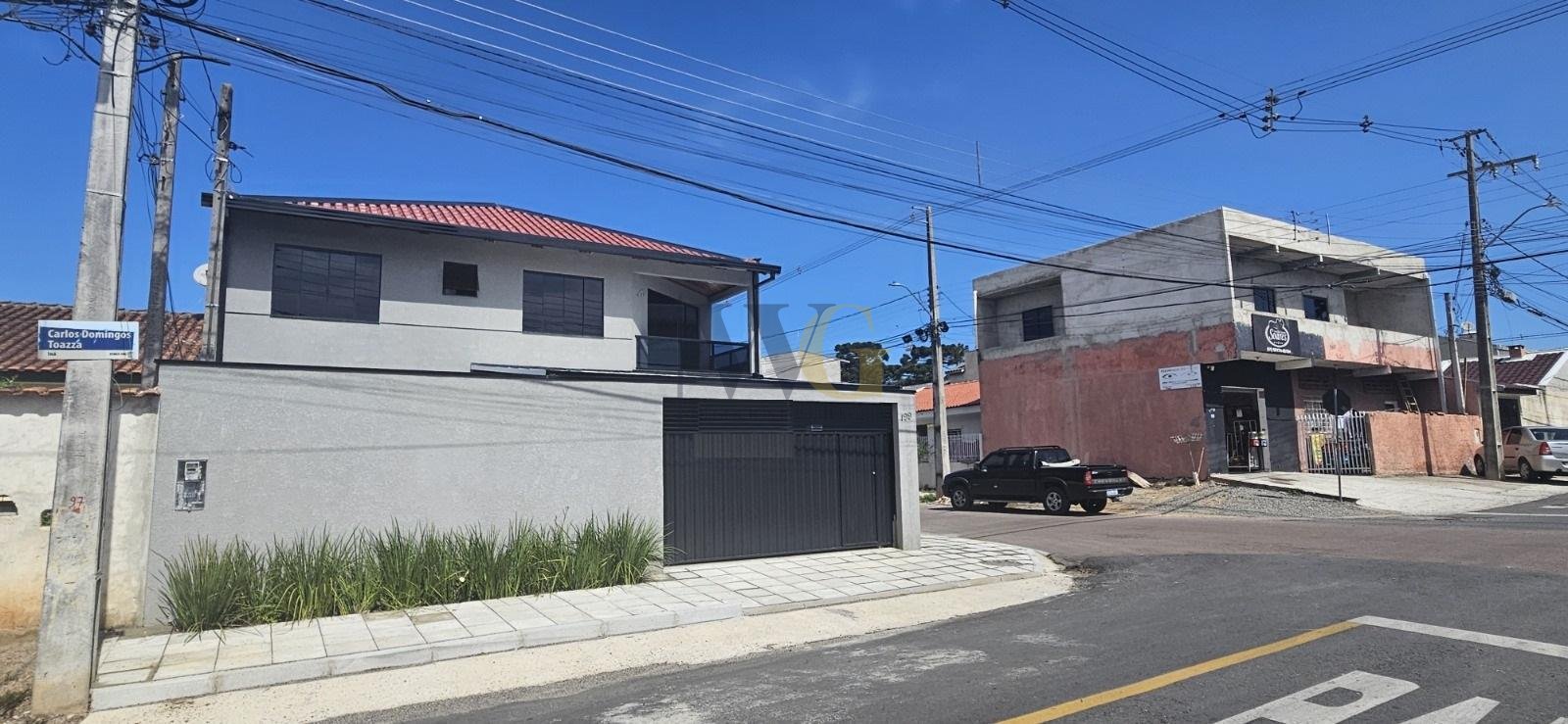 Sobrado 100 m2- S j Pinhais- Prox Boticario,03 qtos,03 vagas, ...