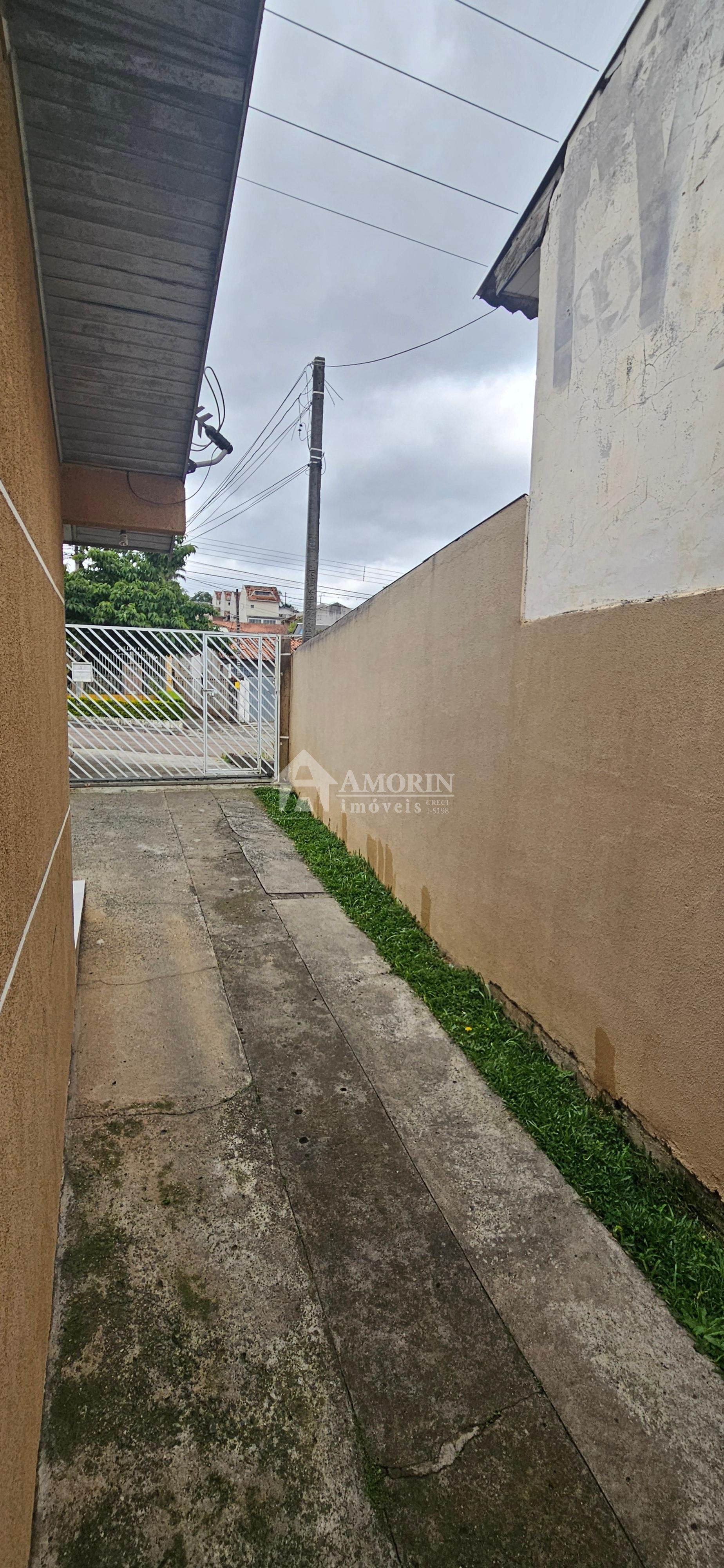 Bairro Alto- Terreno 500 m2,4 casas construídas 200 m2, estuda...