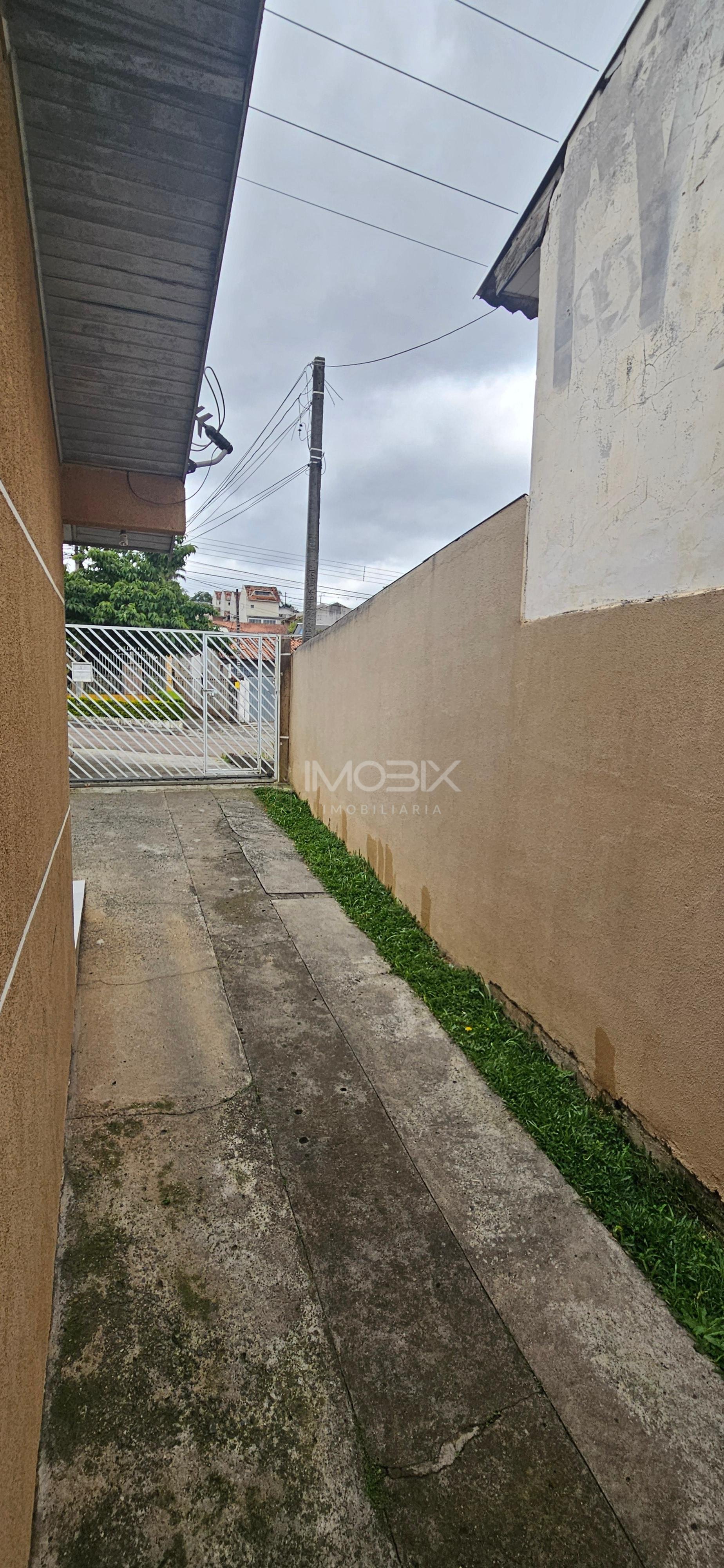 Bairro Alto- Terreno 500 m2,4 casas construídas 200 m2, estuda...