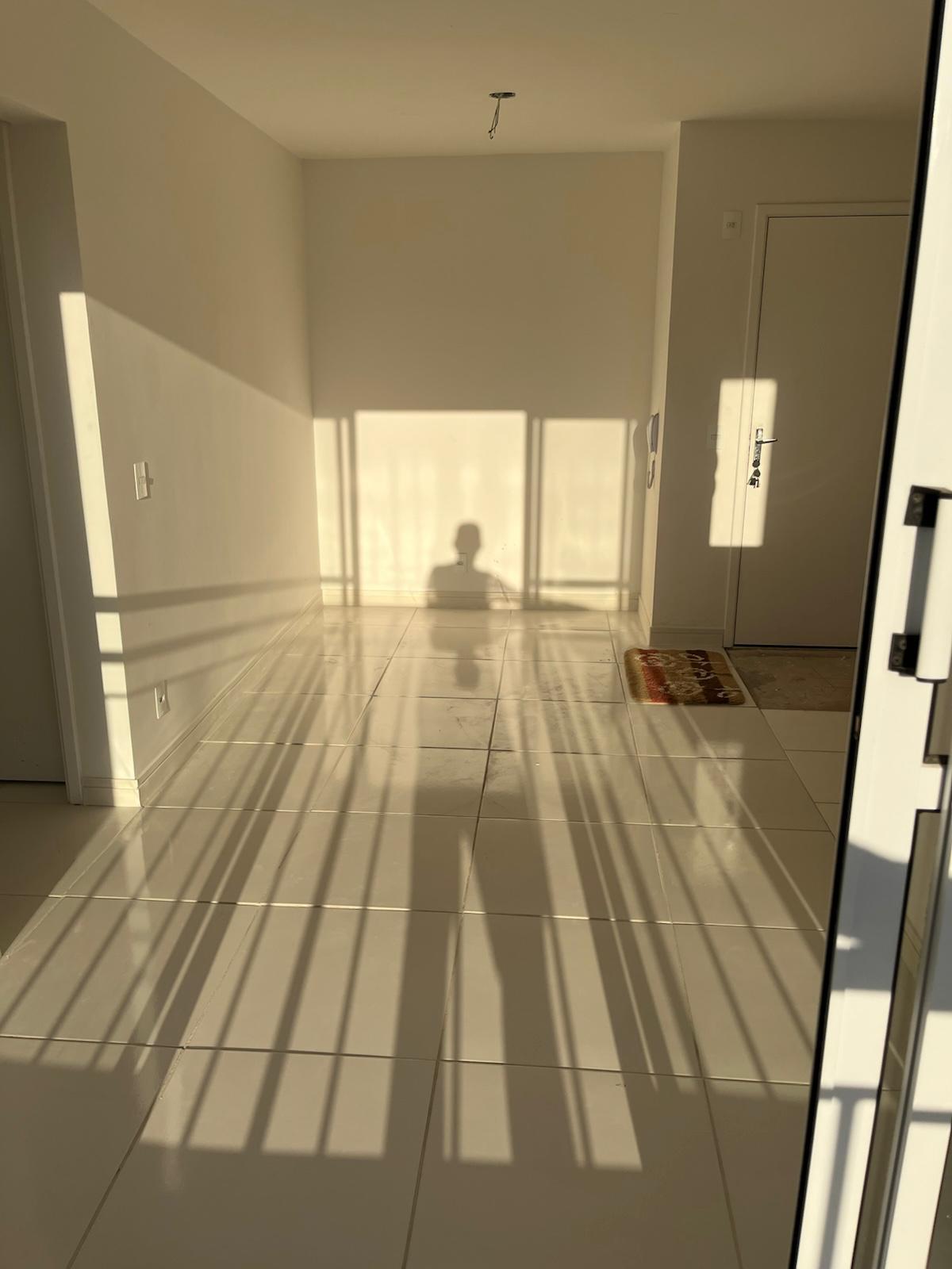 APTO PINHAIS- Cond Graciosa Glub, 02 qtos, vaga coberta, 7  an...