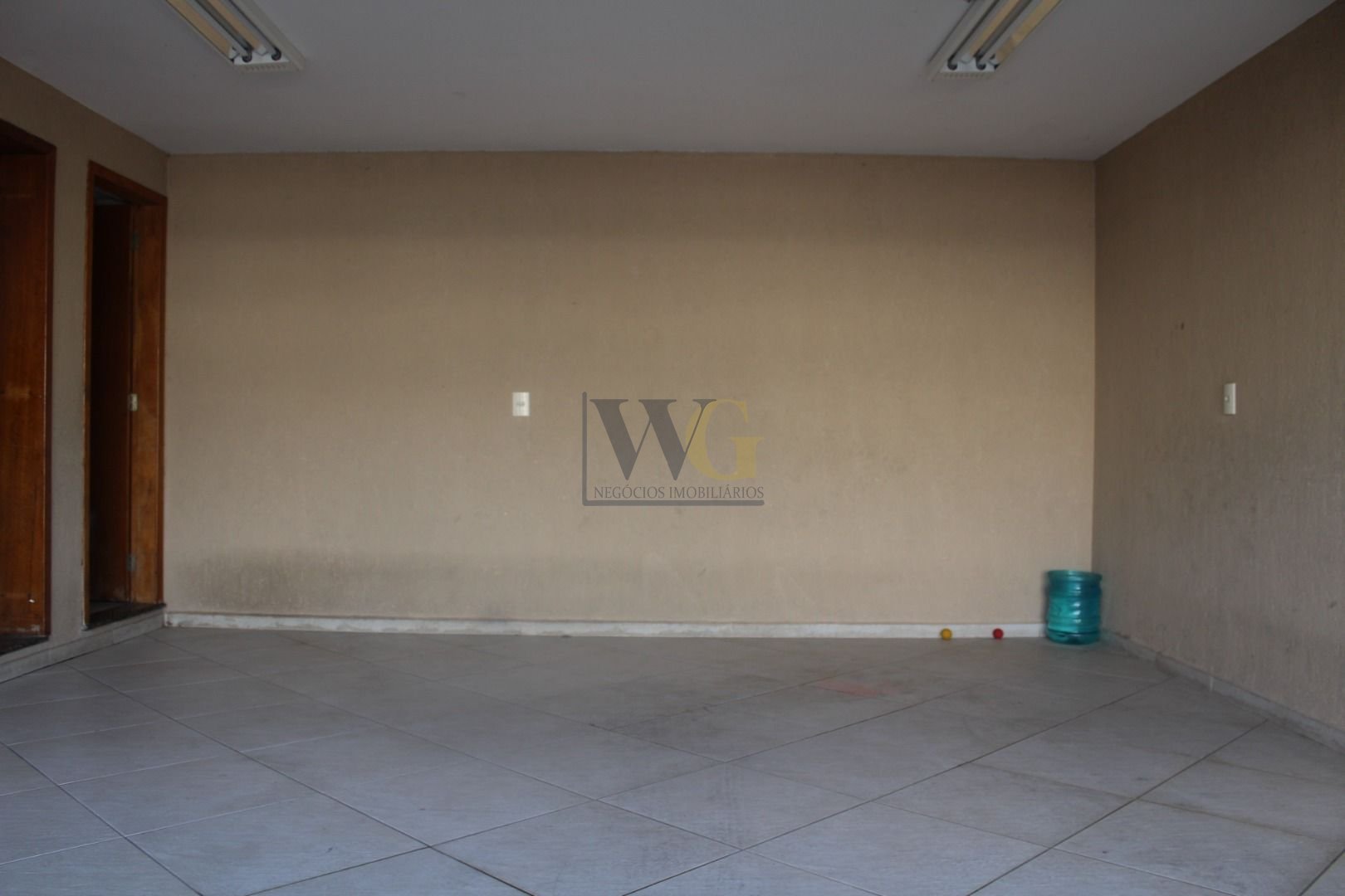 Quadriplex 160 m2, 03 qtos  2 suites , 04 vagas, coz. c arms, ...