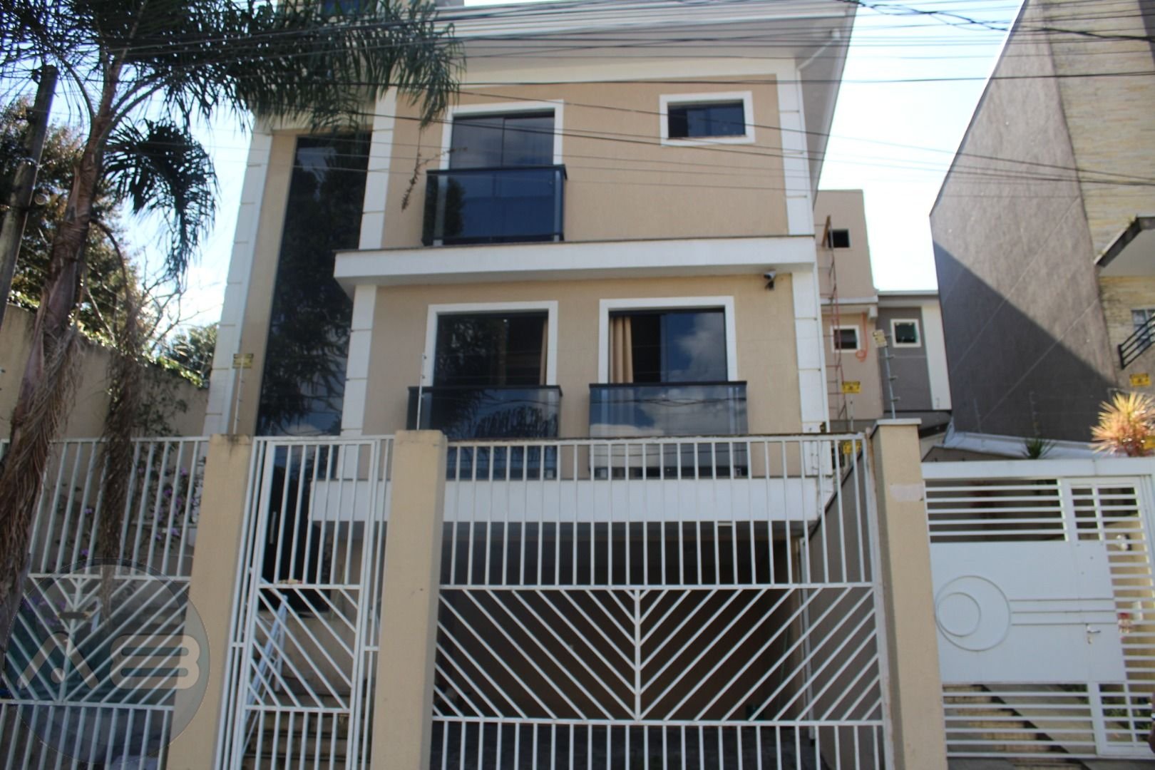 Quadriplex 160 m2, 03 qtos  2 suites , 04 vagas, coz. c arms, ...