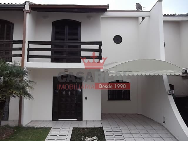 Ótimo sobrado em condomínio fechado com 130m  total -  Bairro Tingui.