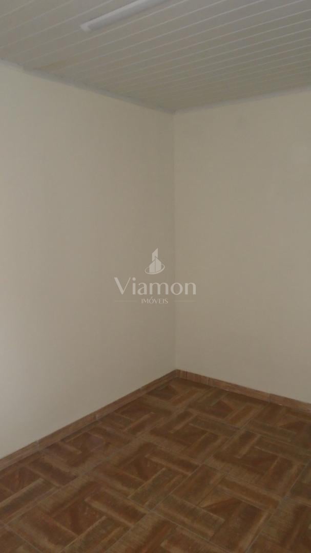 Casa térrea 80 m , 03 qtos, 02 vagas, terreno  fundos, prox. C...