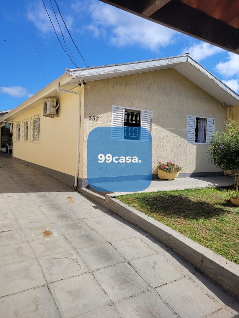 Terreno 500 m2, com 2 casas com 03 qtos cada, total 280m2 cons...