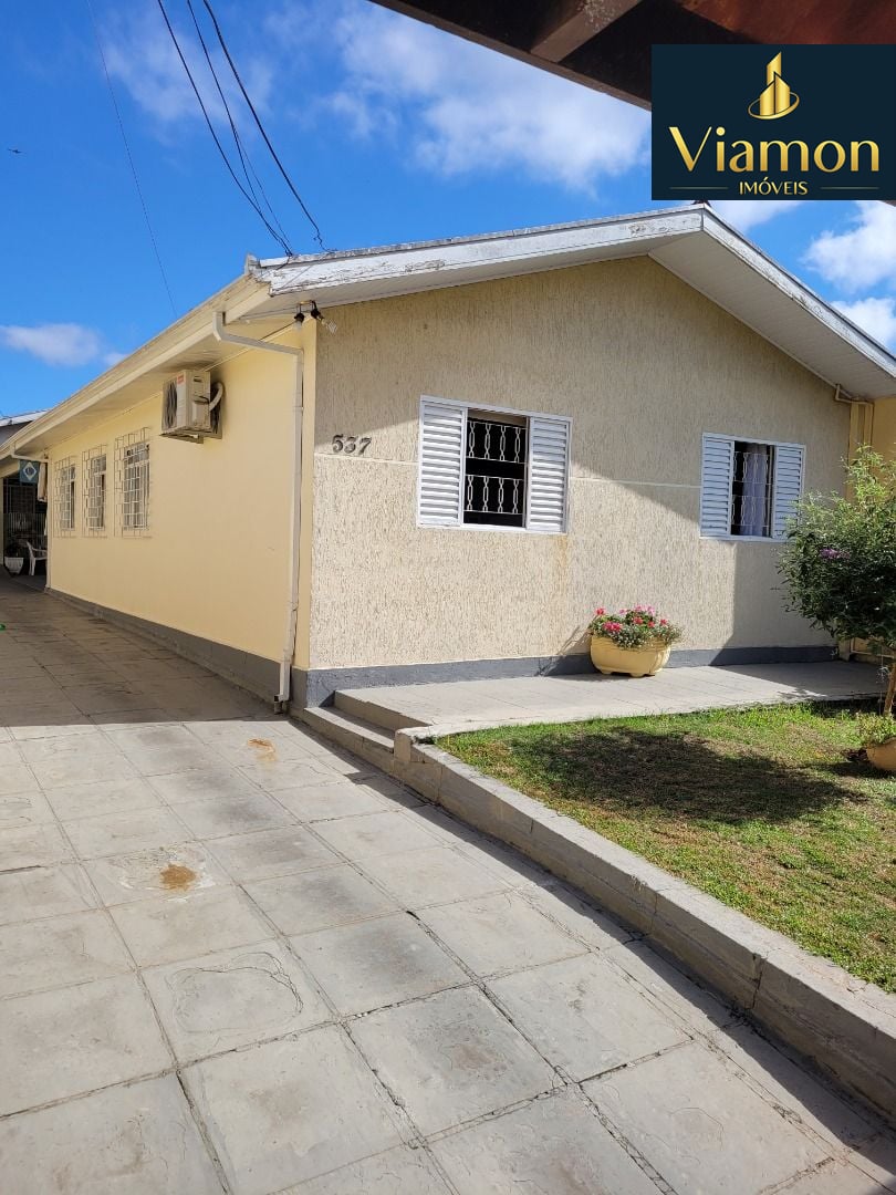 Terreno 500 m2, com 2 casas com 03 qtos cada, total 280m2 cons...