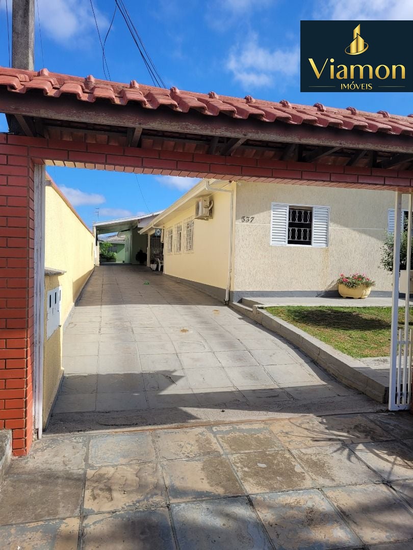 Terreno 500 m2, com 2 casas com 03 qtos cada, total 280m2 cons...