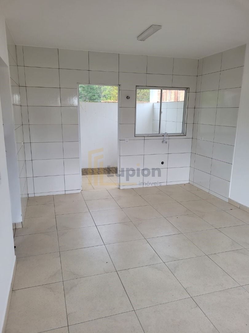 Casa Piraquara 47 m2 02 qtos, 02 vagas, aceita financiamento R...