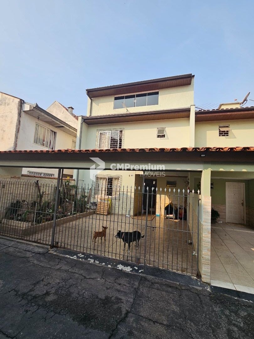 Sobrado com 4 dormitórios à venda,101.60 m , bairro alto, CURI...