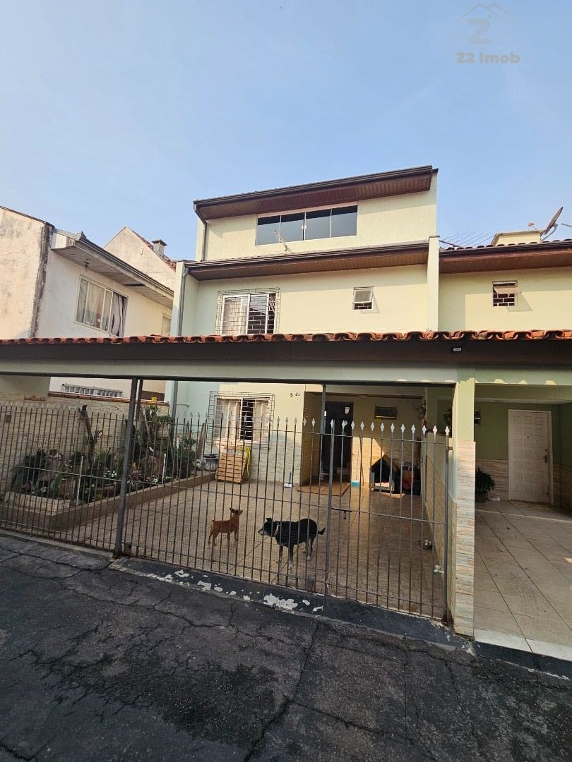 Sobrado com 4 dormitórios à venda,101.60 m , bairro alto, CURI...