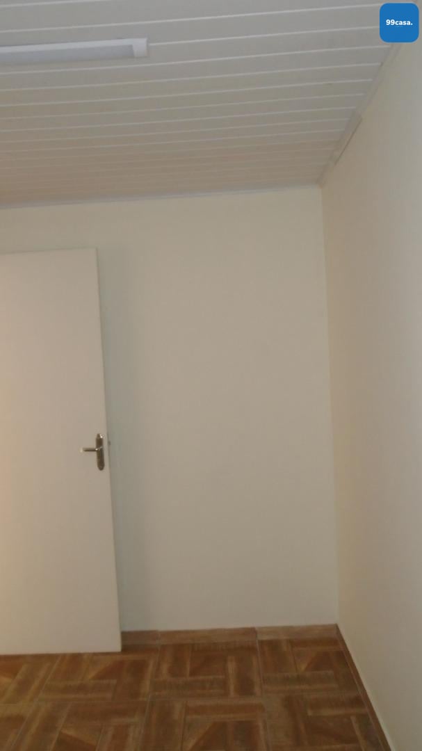 Casa térrea 80 m , 03 qtos, 02 vagas, terreno  fundos, prox. C...