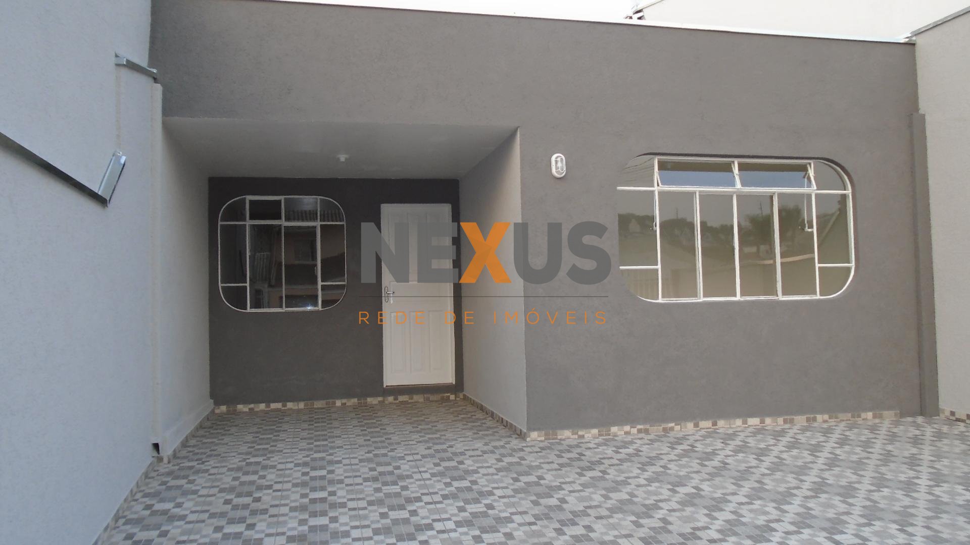 Casa térrea 80 m , 03 qtos, 02 vagas, terreno  fundos, prox. C...