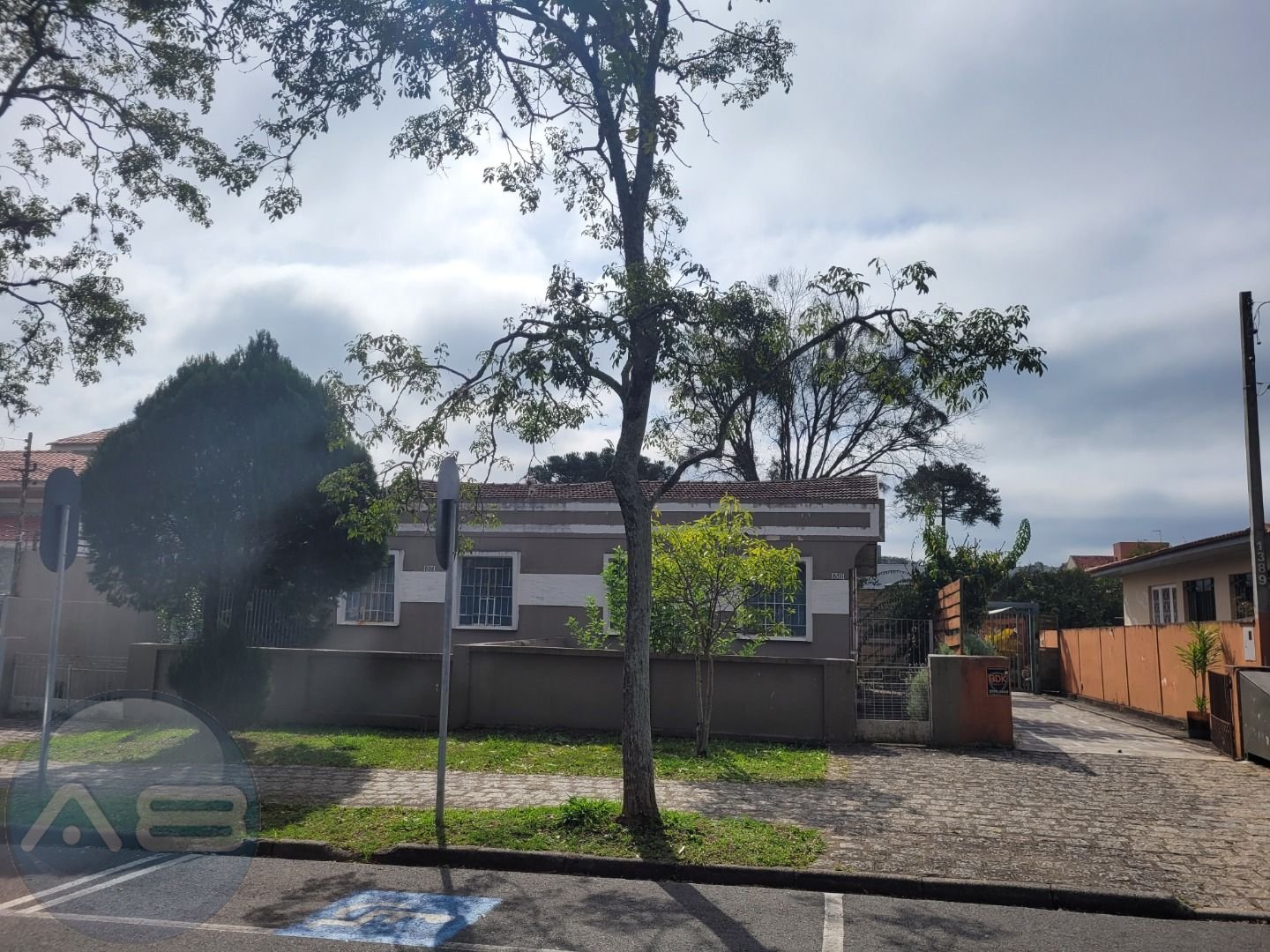 Terreno 746 m2, Hugo Lange, zr-3,  19x39 paralela a Augusto St...