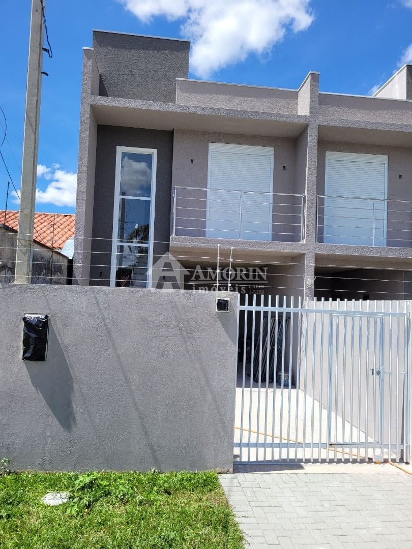 Sobrado novo, 106 m2, 3 qtos ste , 02 vagas, terreno nos fundo...