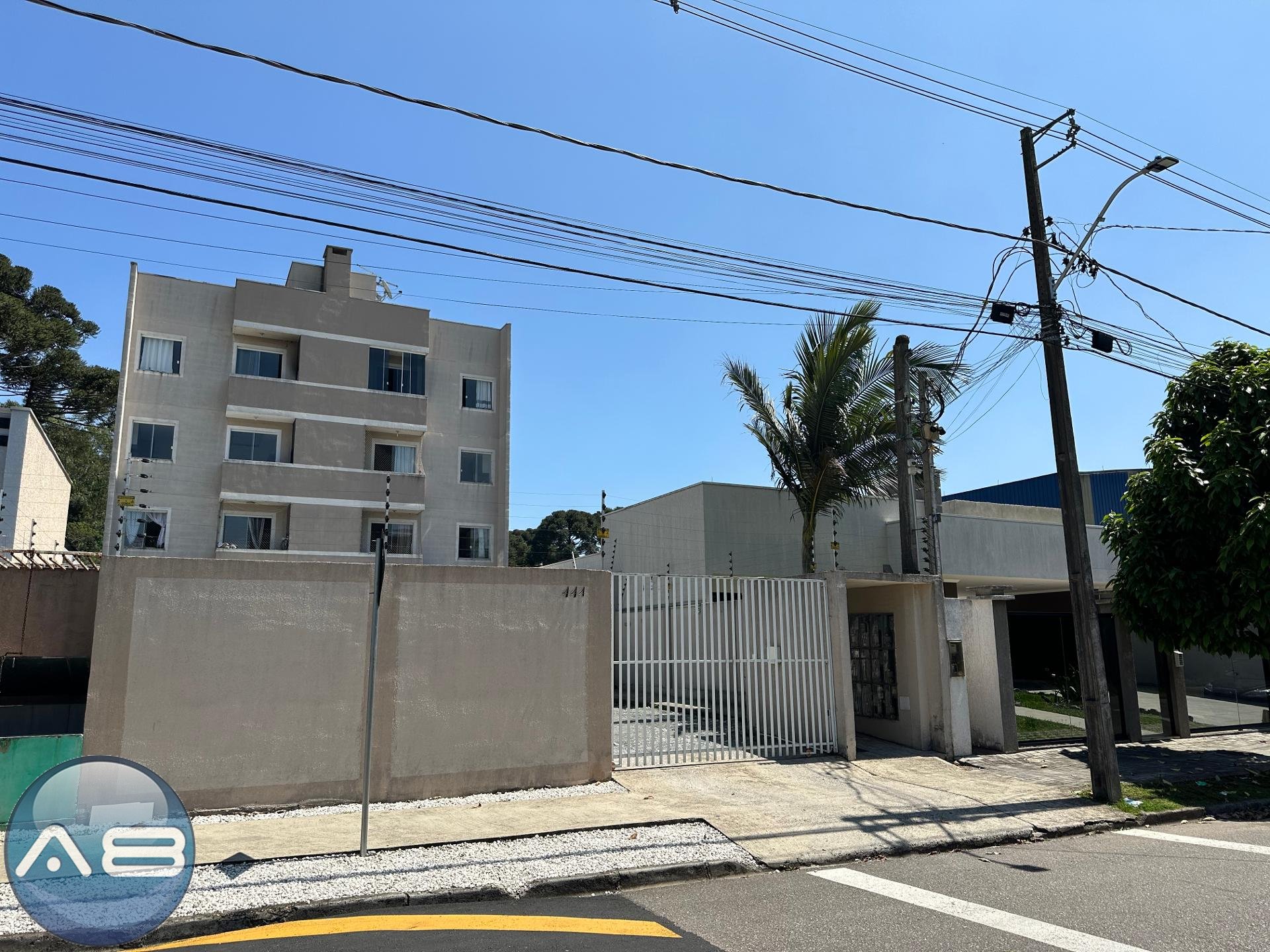 Apartamento 2 quartos, sacada com churrasqueira a carvão em Sã...