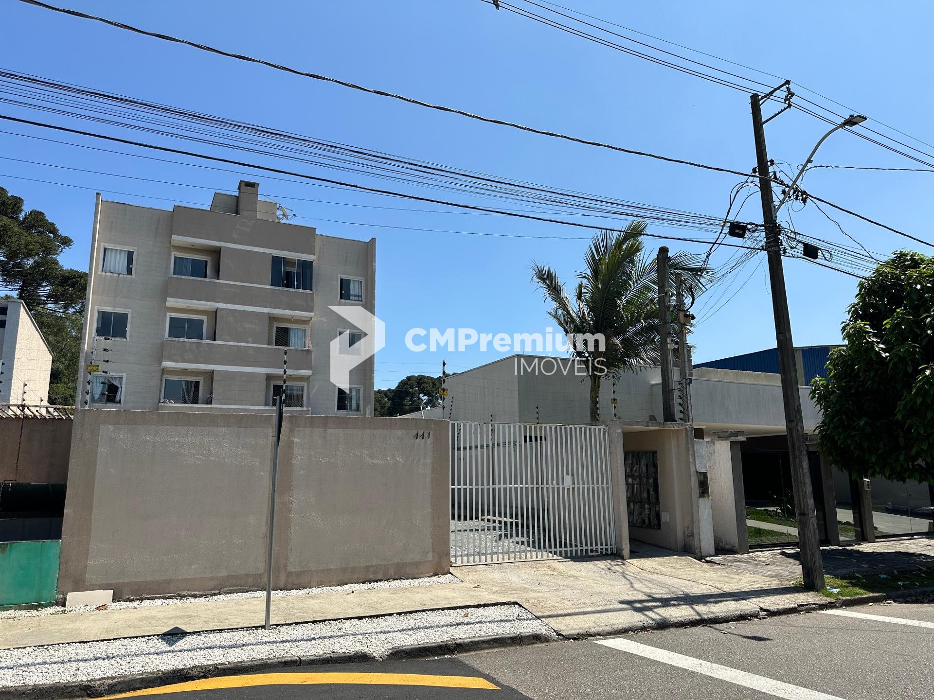Apartamento 2 quartos, sacada com churrasqueira a carvão em Sã...