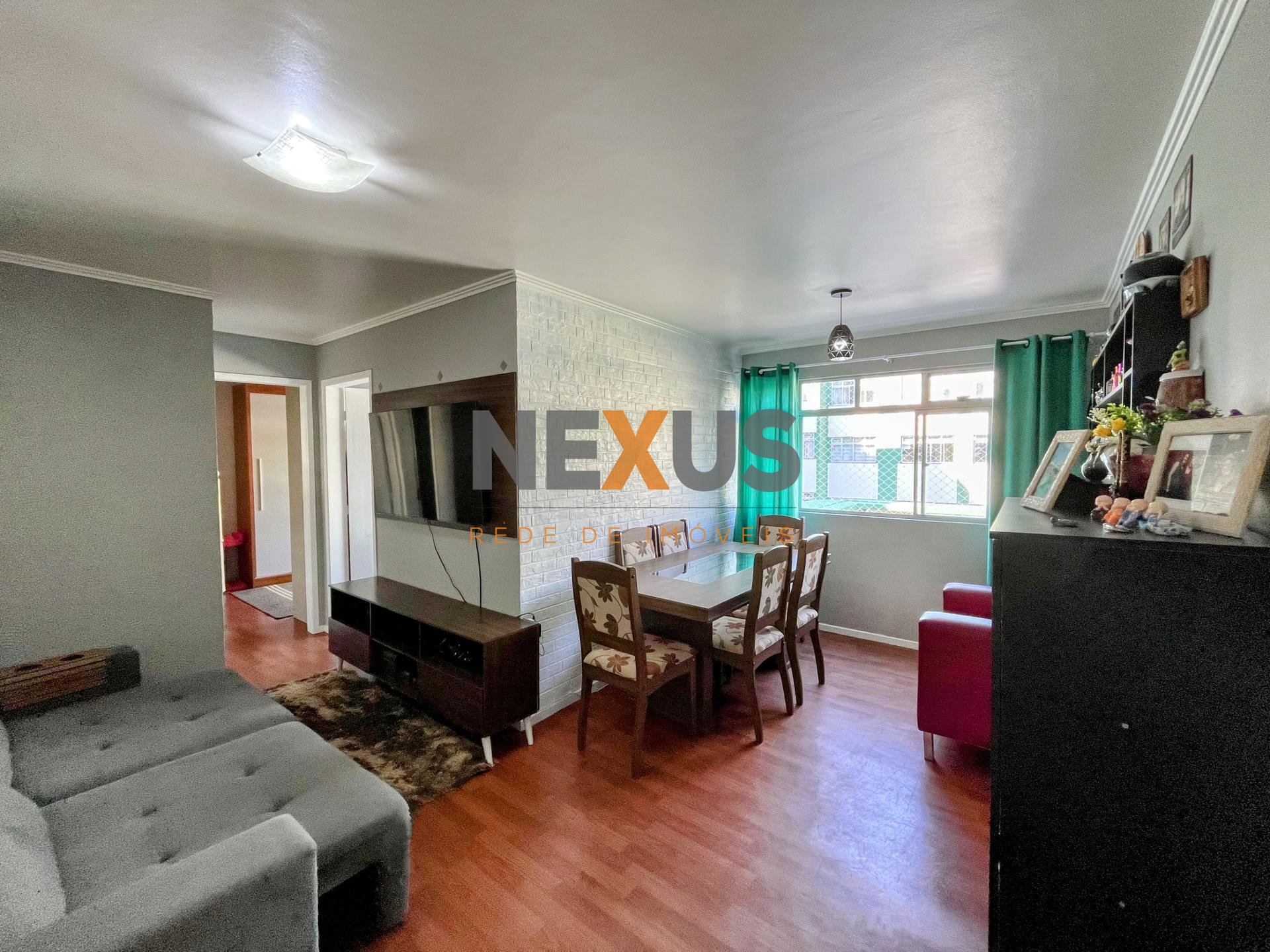 Amplo Apartamento de 2 quartos no Xaxim, oportunidade única    