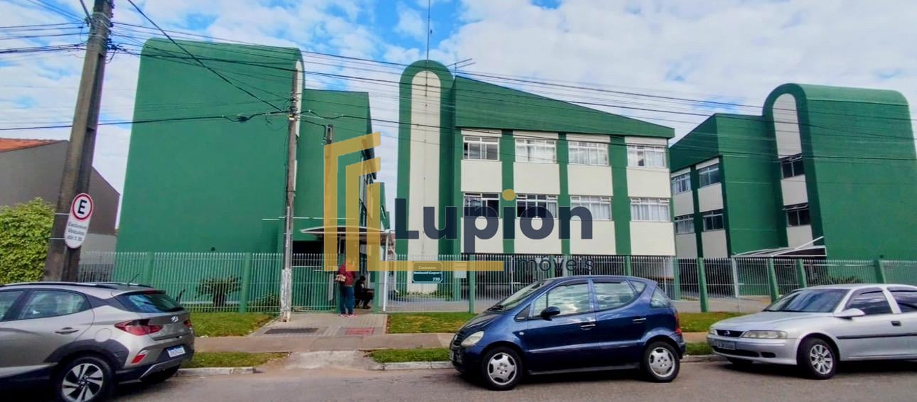 Amplo Apartamento de 2 quartos no Xaxim, oportunidade única    