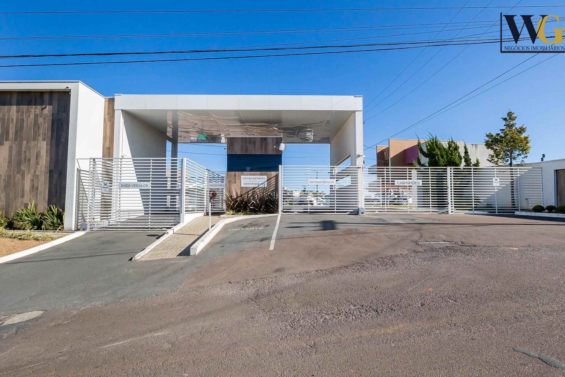 Terreno com 1.052,72 m  em Condomínio Fechado de Alto Padrão a...