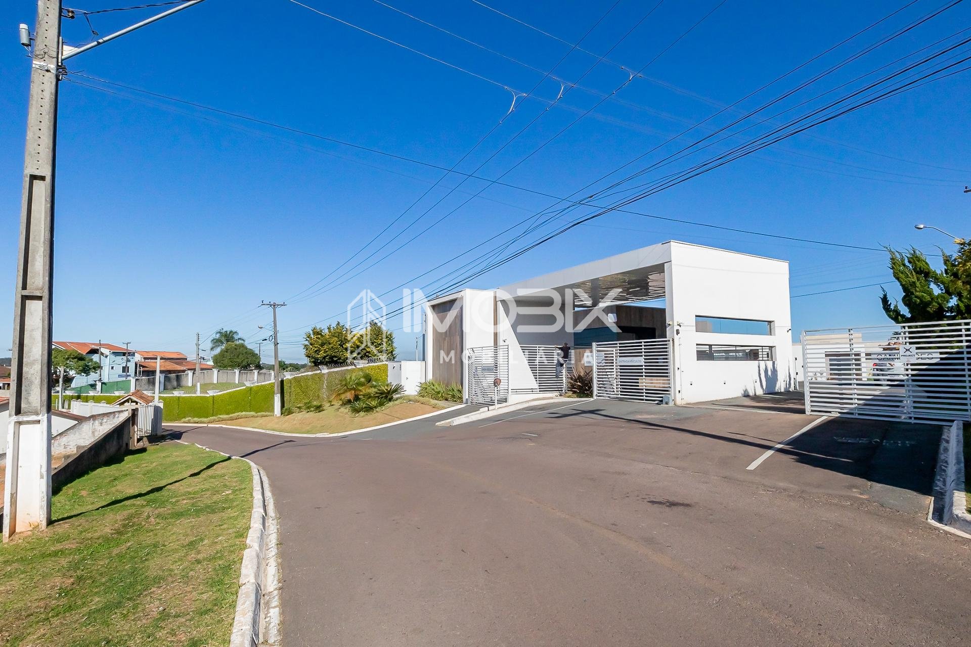 Terreno com 1.052,72 m  em Condomínio Fechado de Alto Padrão a...