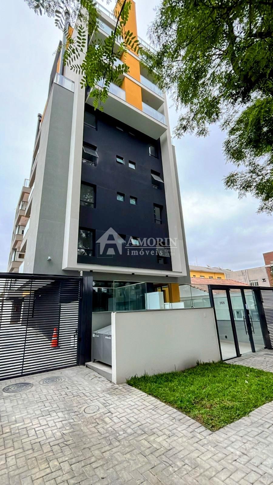 Studios na Vila Izabel, metragem diferenciada e sacada ampla c...