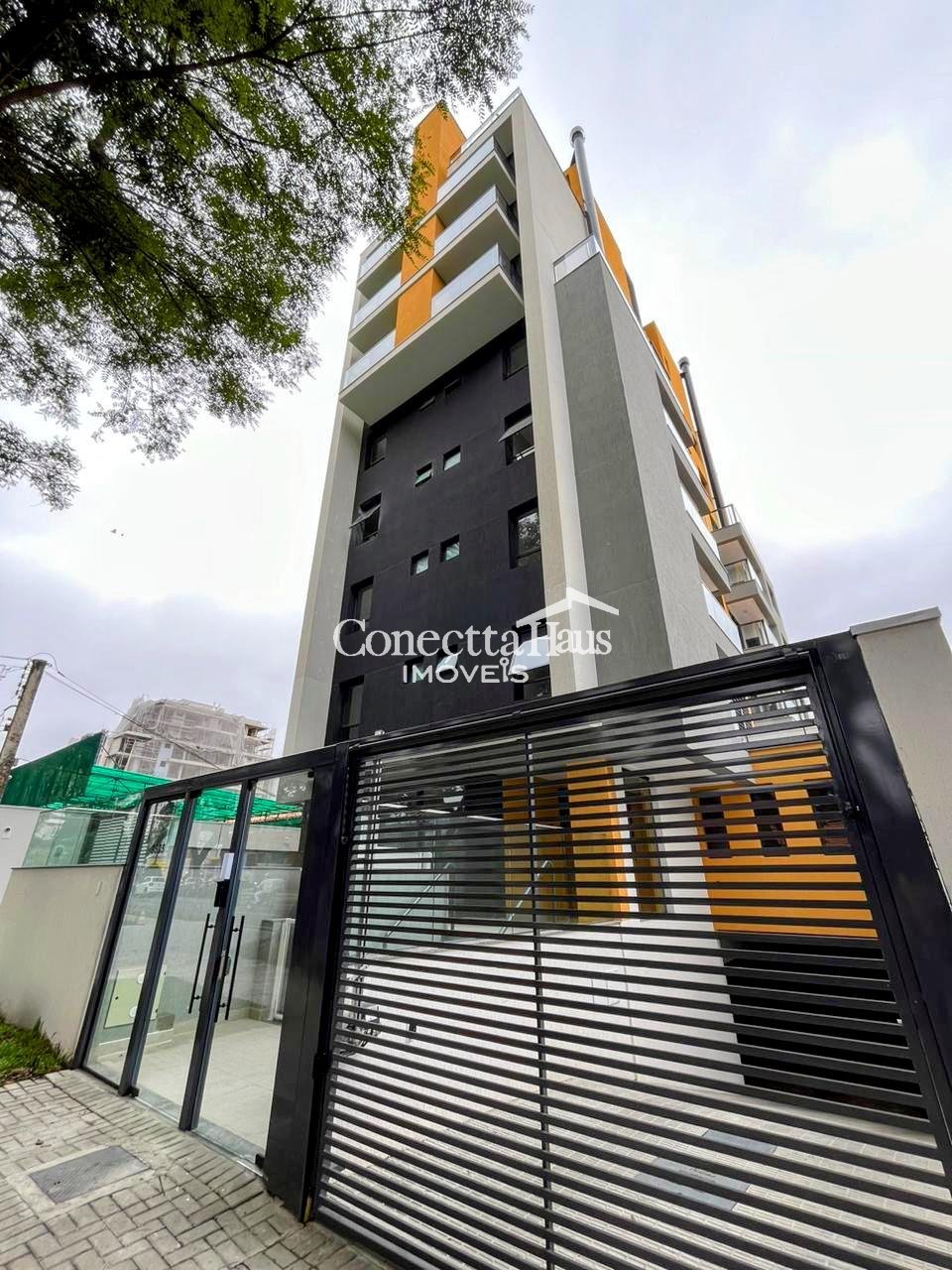 Studios na Vila Izabel, metragem diferenciada e sacada ampla c...